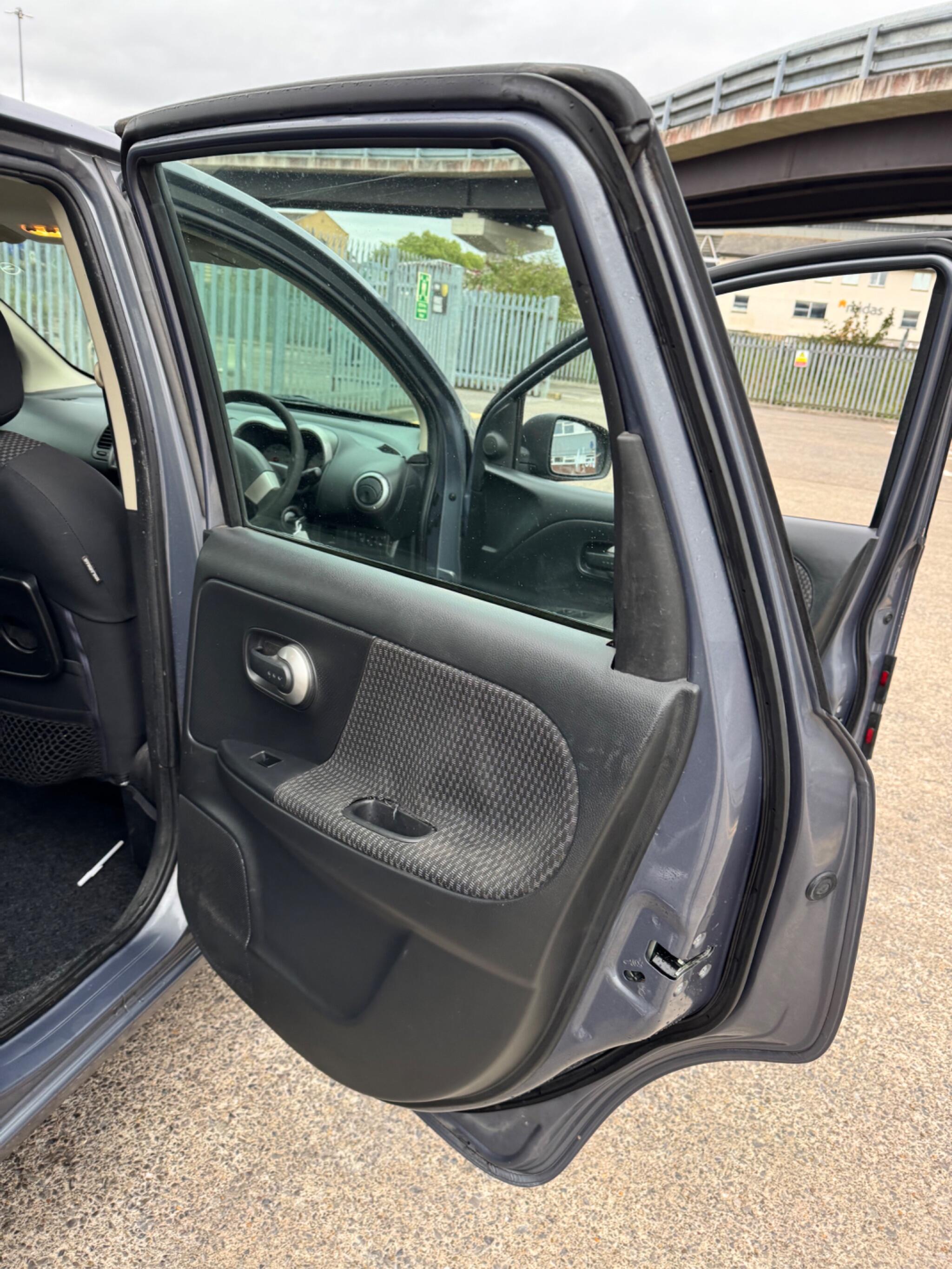 Nissan Note view 32