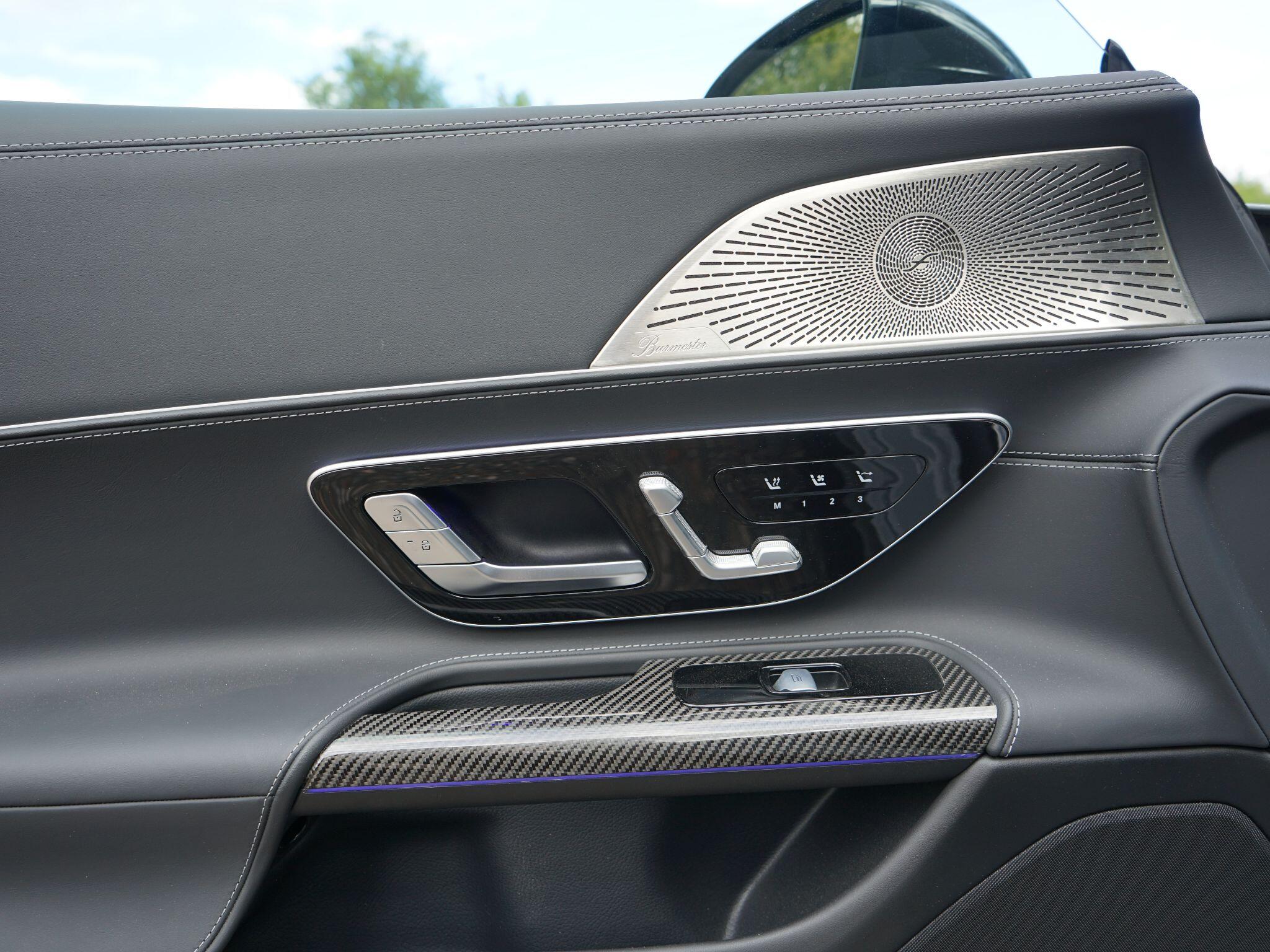 Mercedes-Benz SL view 21