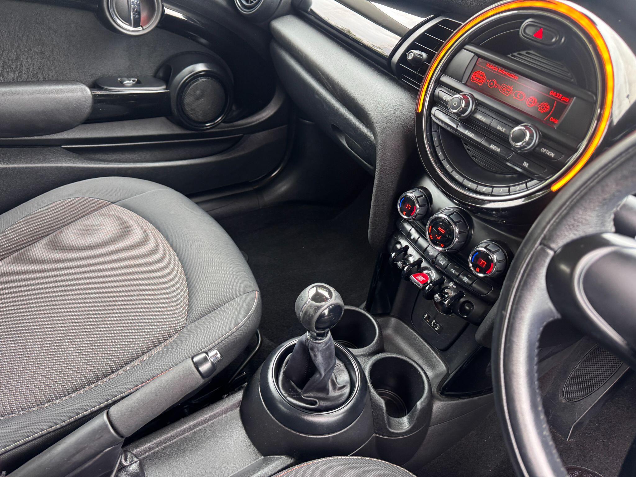 2015 MINI Hatch 1.2 One Euro 6 (s/s) 3dr • 114,000 miles image 15