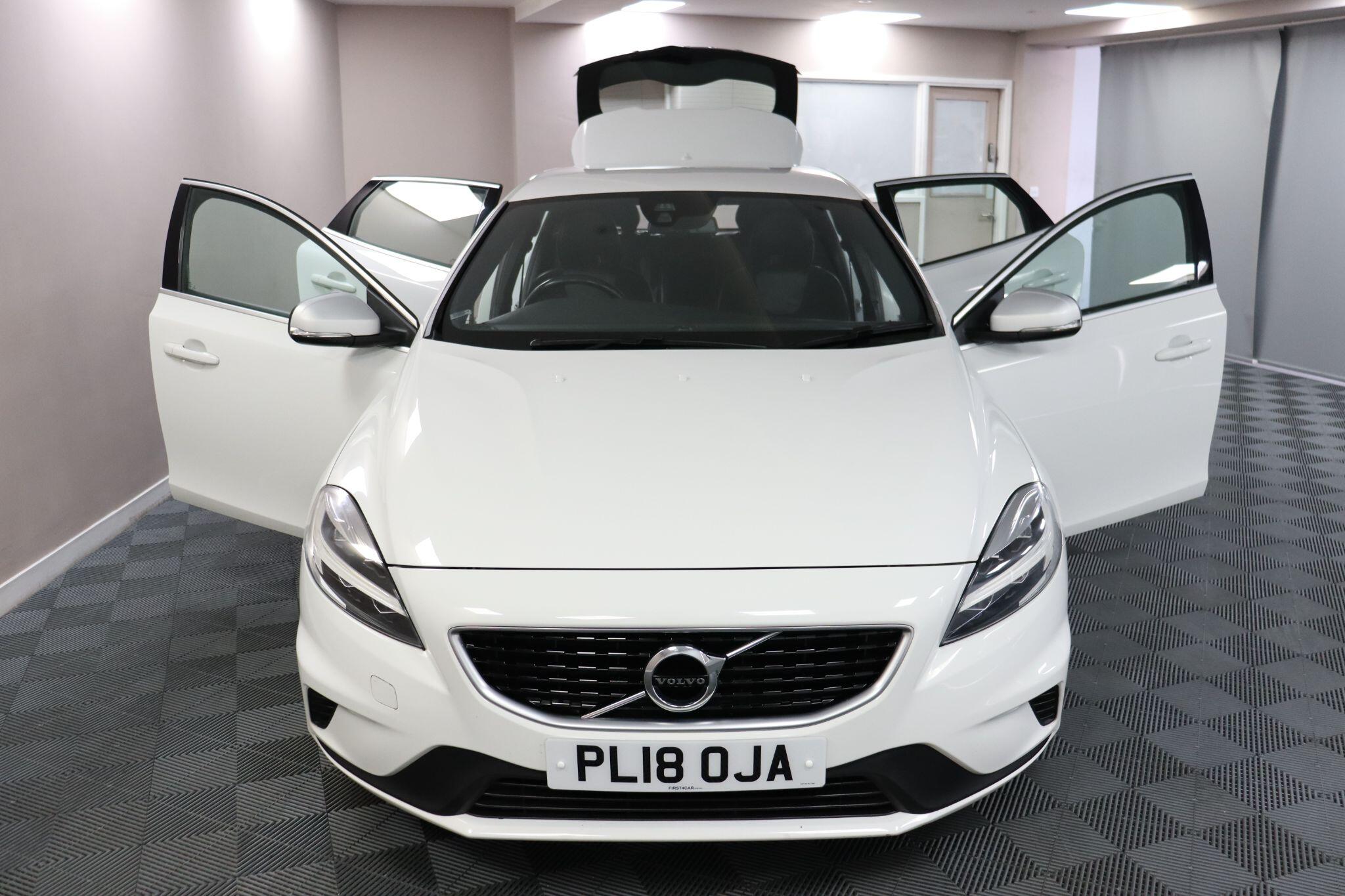 Volvo V40 view 7