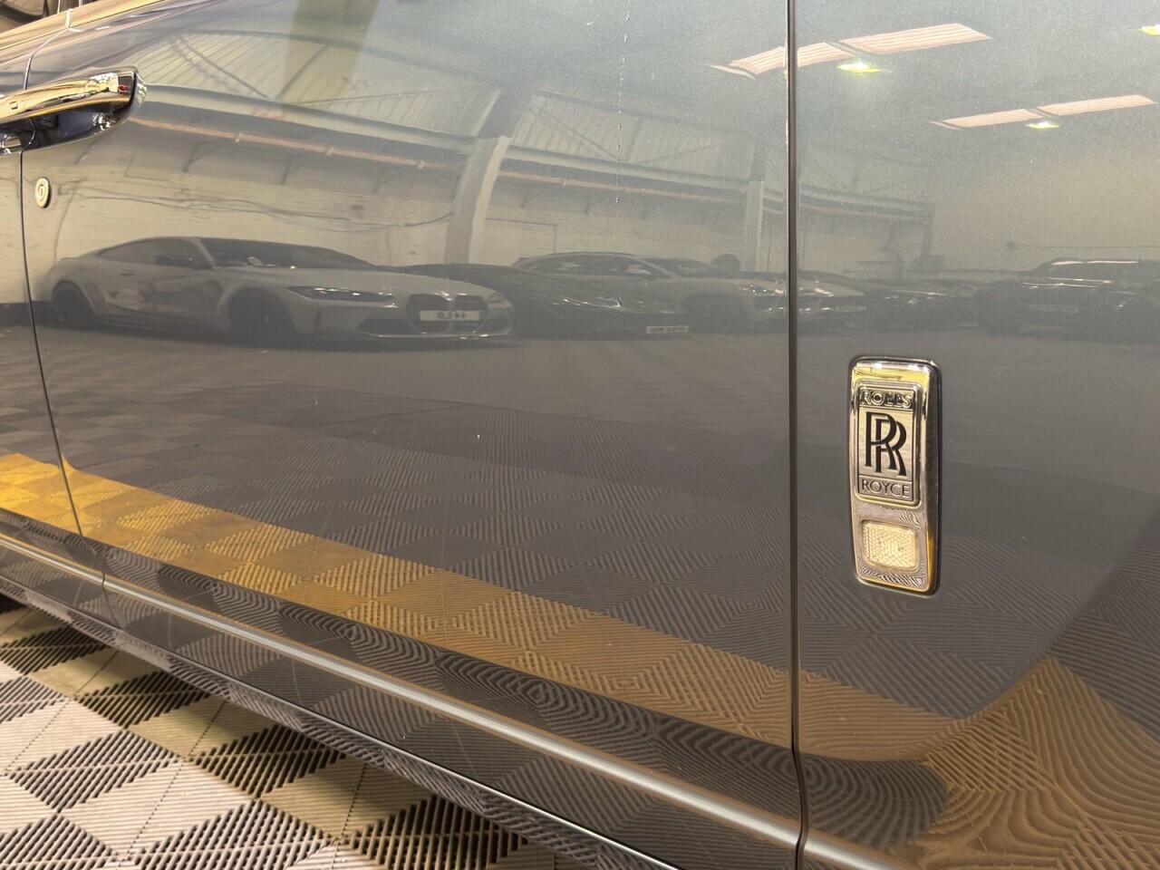 Rolls-Royce Ghost view 9