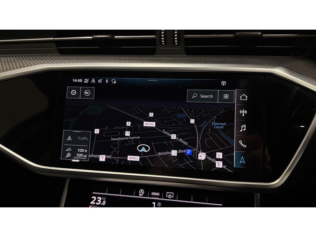 Audi A6 view 26