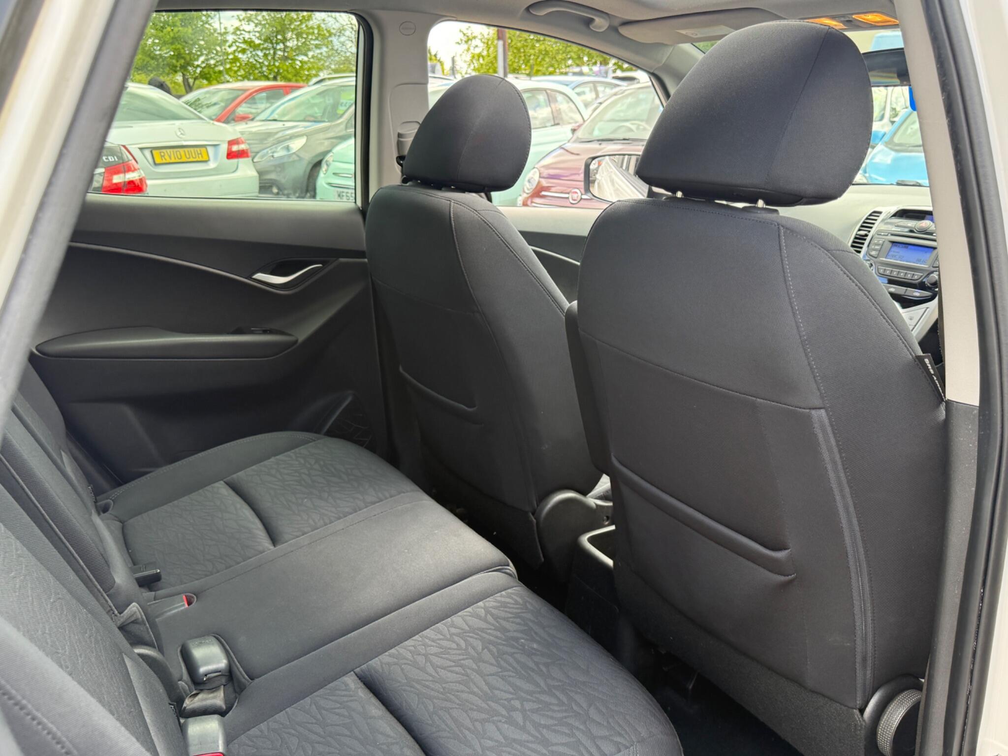 Hyundai ix20 - Image 43