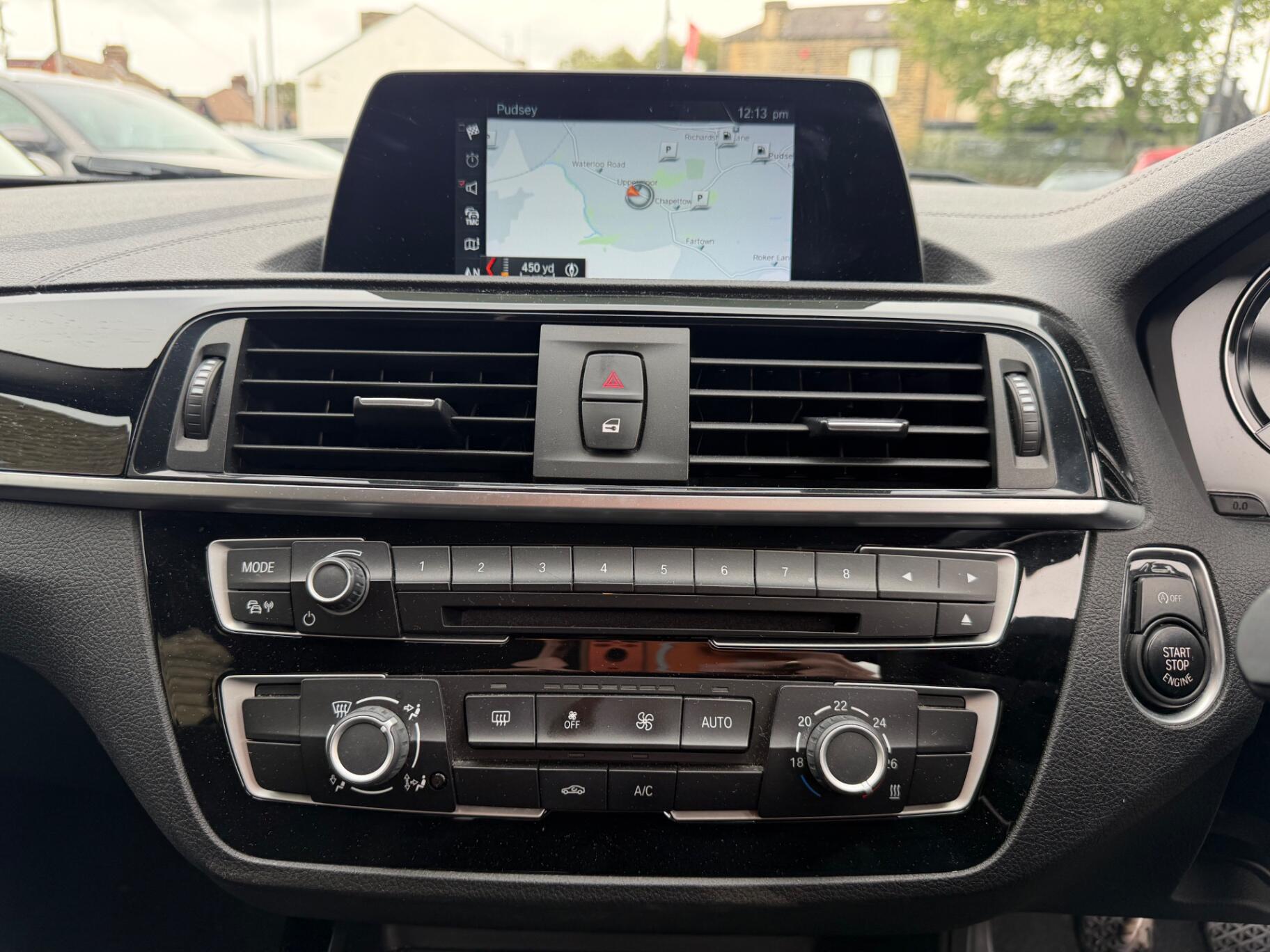 BMW 1 Series view 17