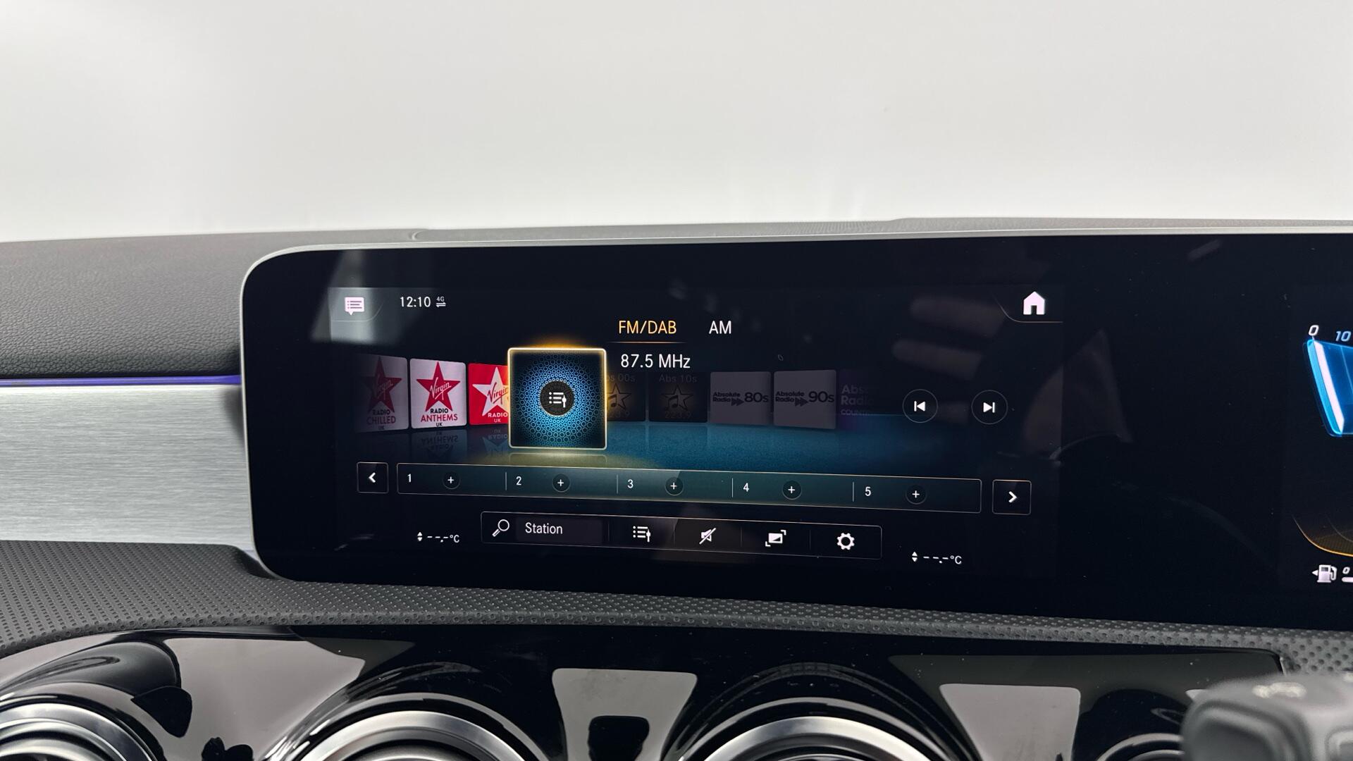 Mercedes-Benz A-Class view 33