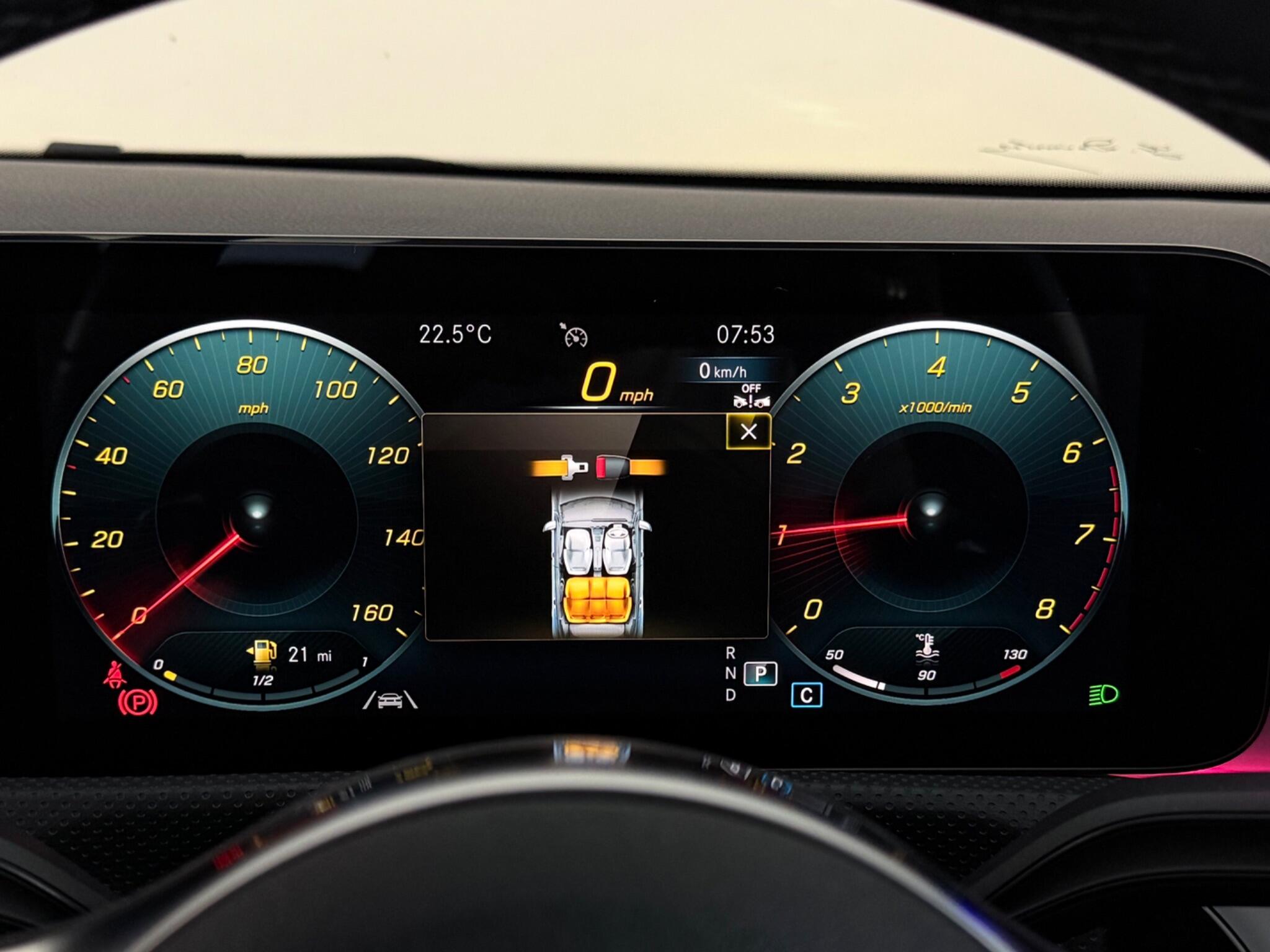 Mercedes-Benz Cla view 16