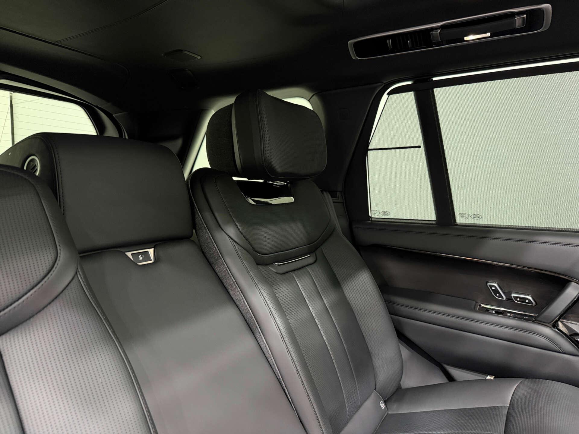 Land Rover Range Rover view 13
