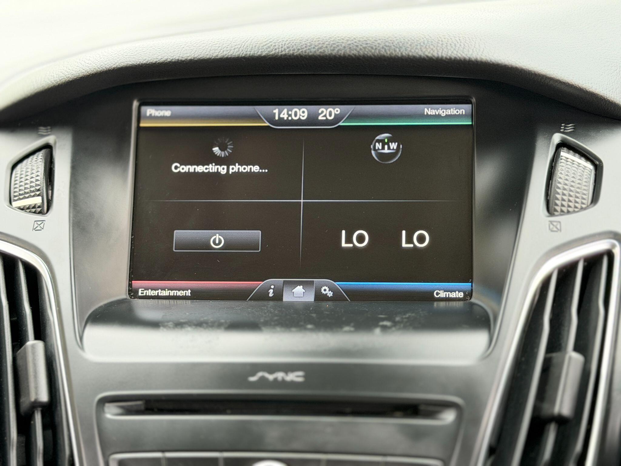 Ford Focus view 40