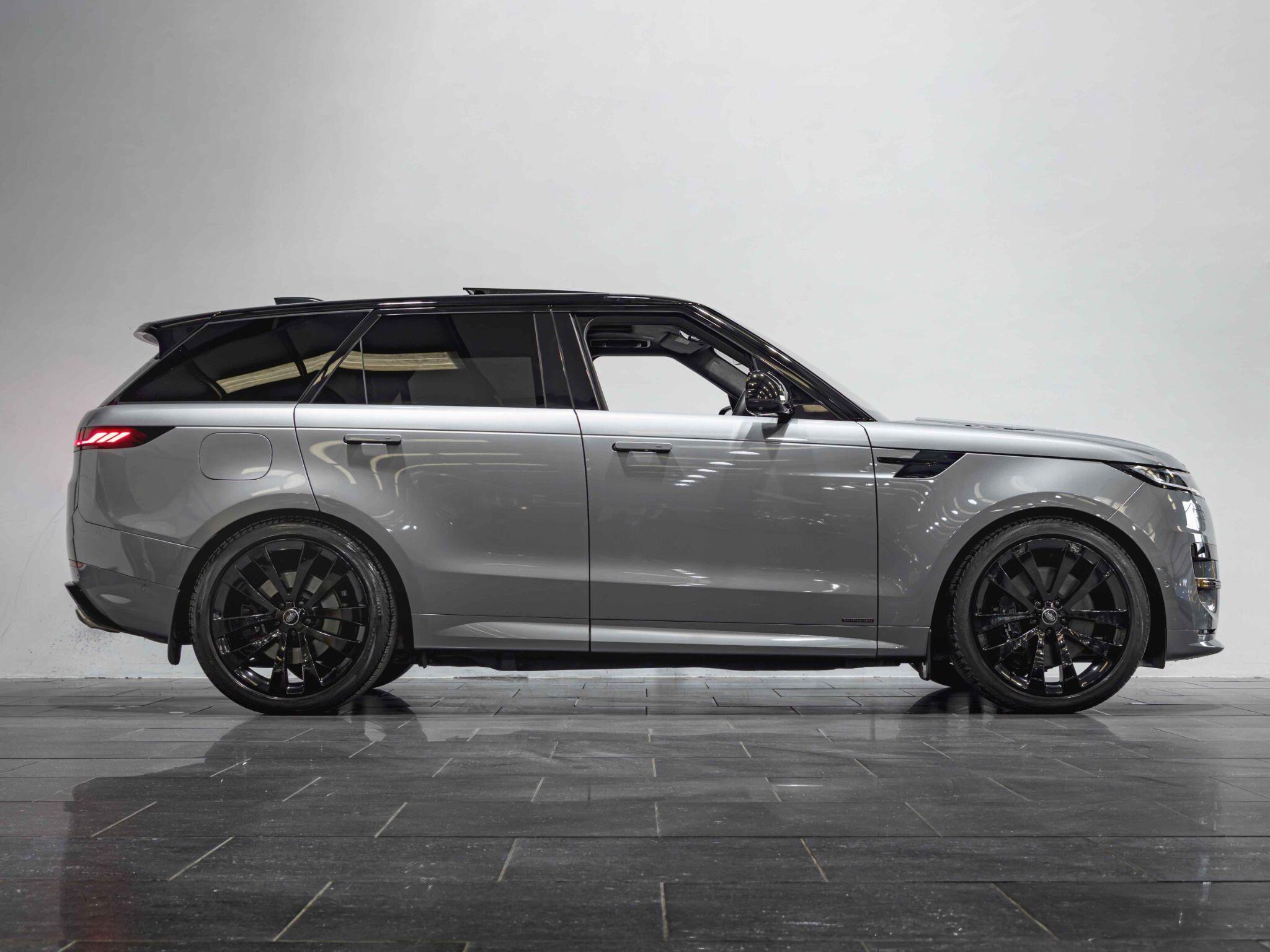 Land Rover Range Rover Sport view 6