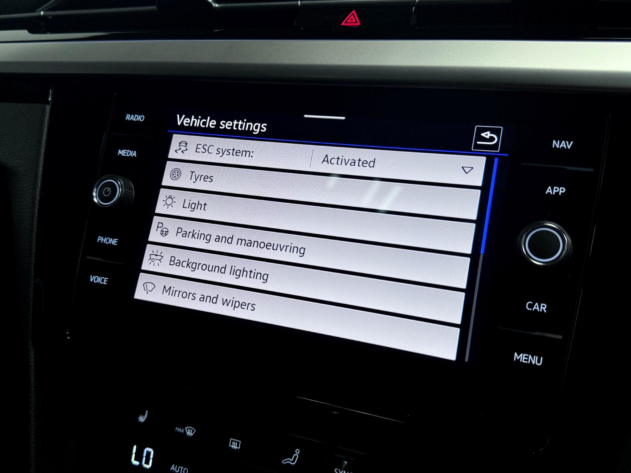 Volkswagen Arteon view 43