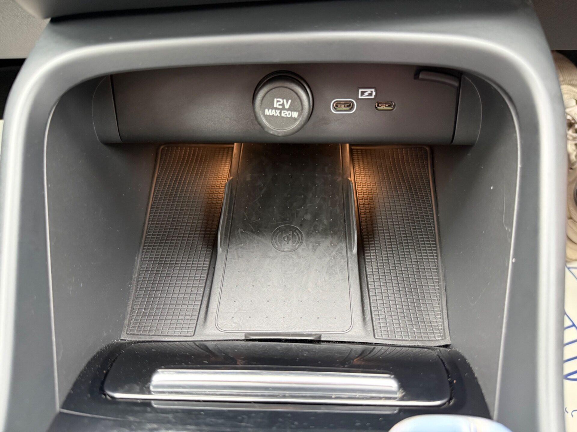 Volvo XC40 view 51