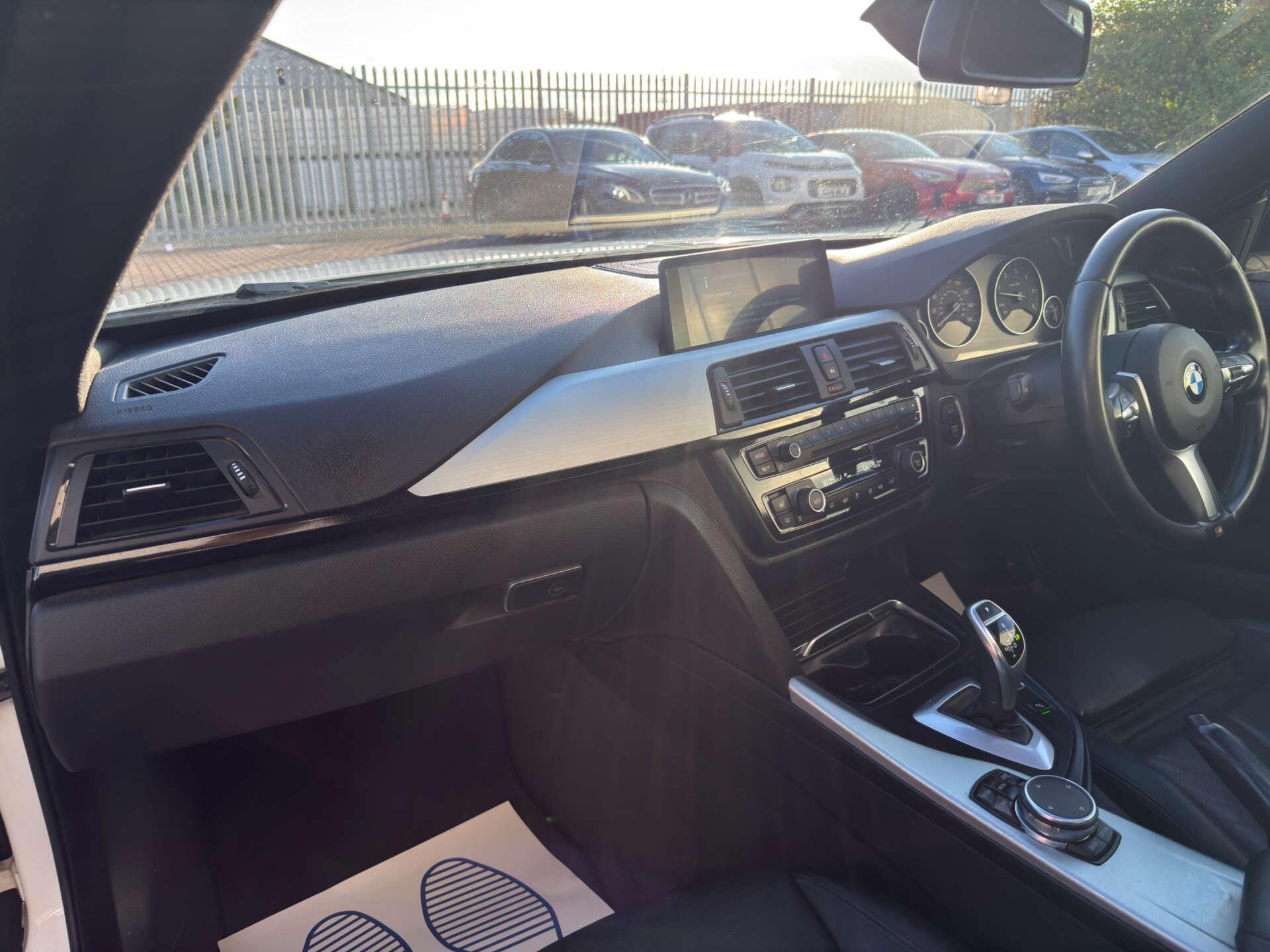 BMW 4 Series view 25