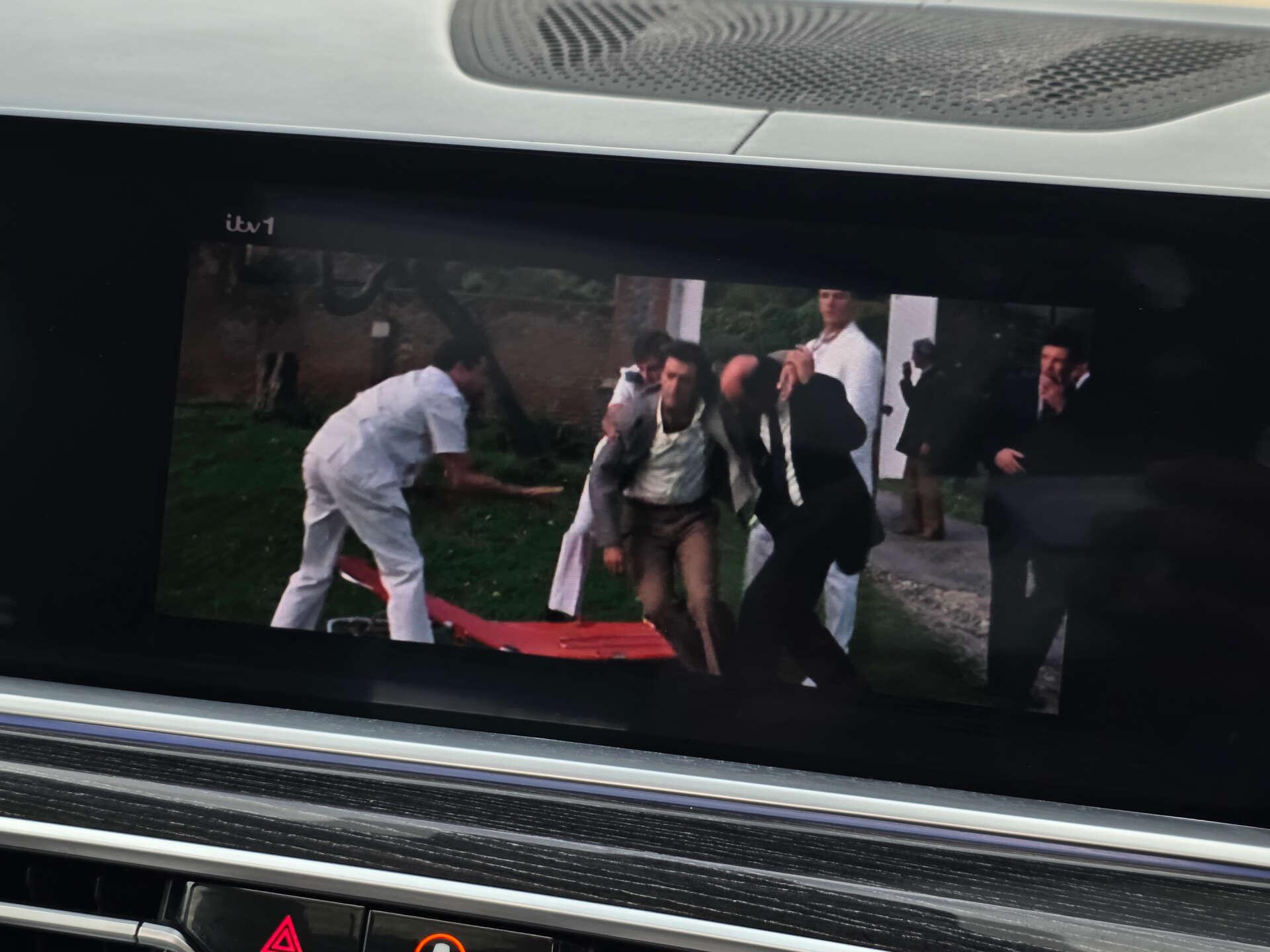 BMW X7 view 37