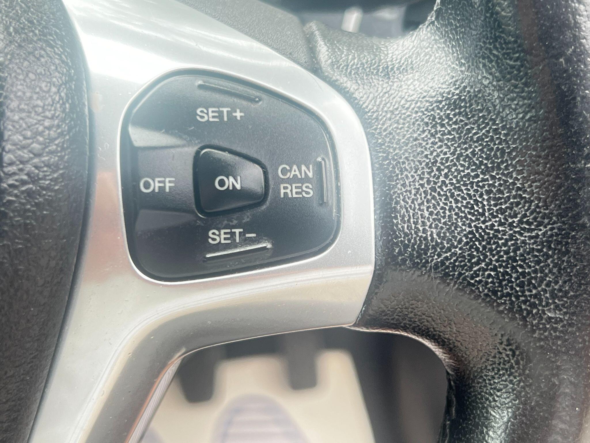 Ford B-Max view 22