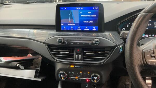 Ford Focus view 11
