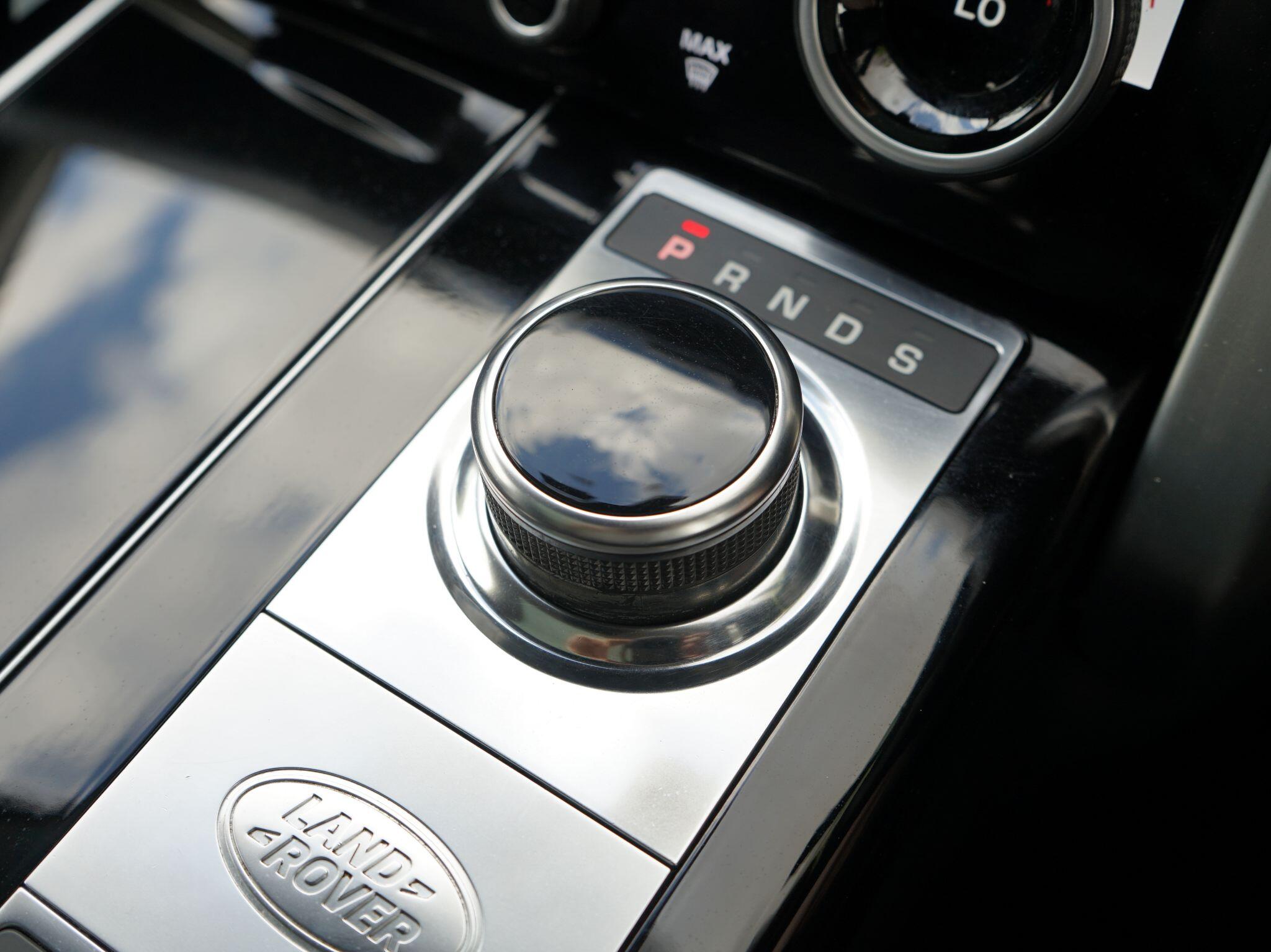 Land Rover Range Rover view 34