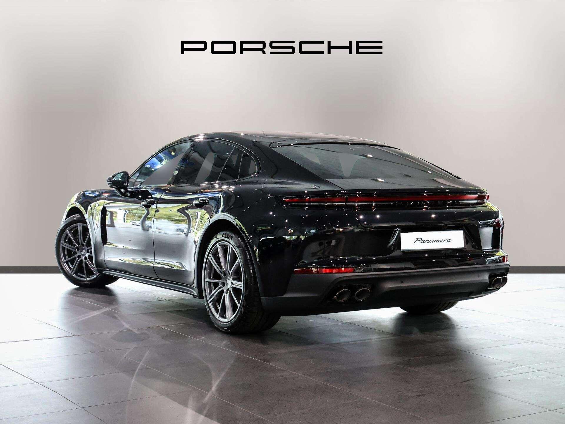 Porsche Panamera view 4
