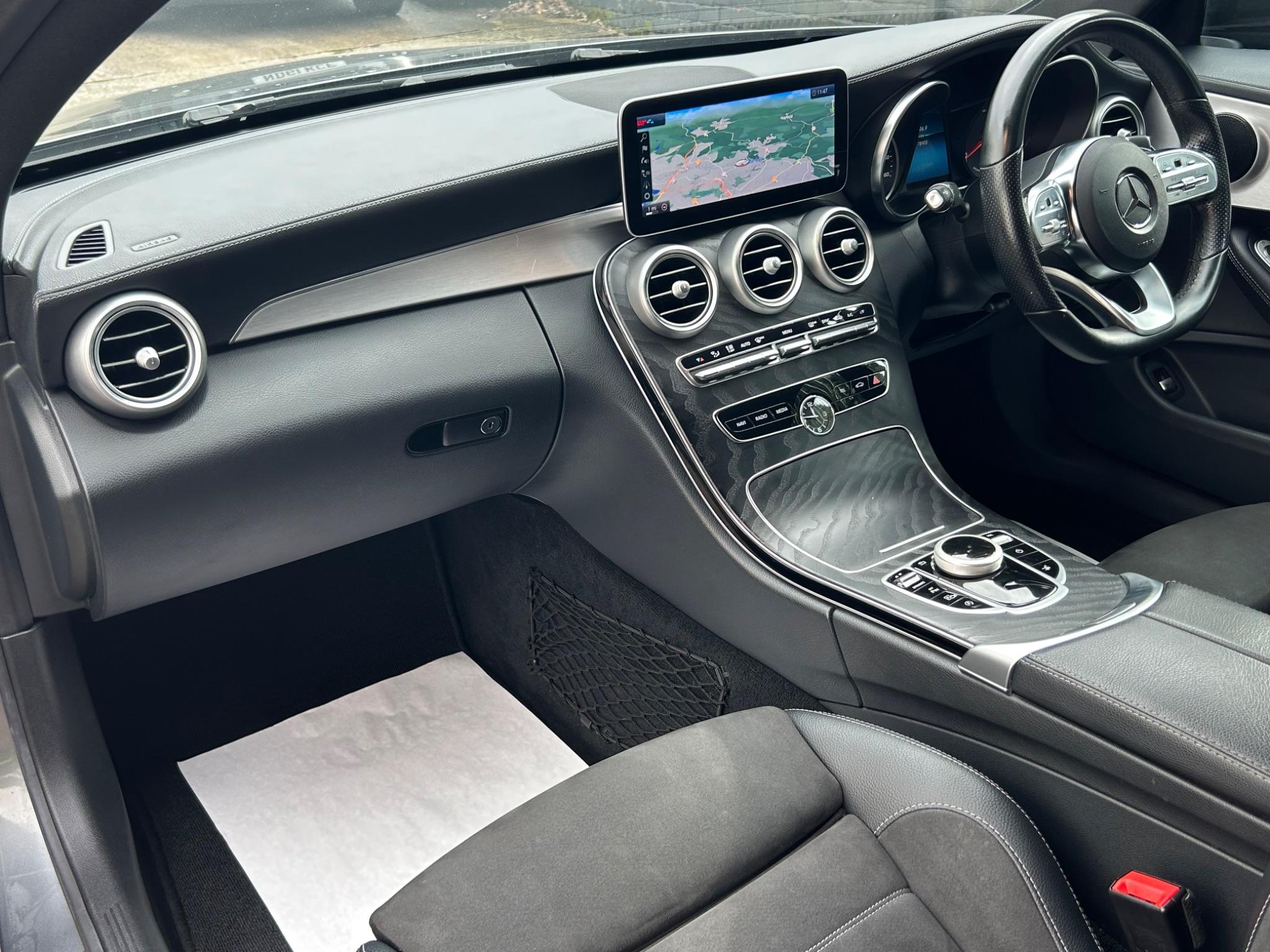Mercedes-Benz C-Class view 15