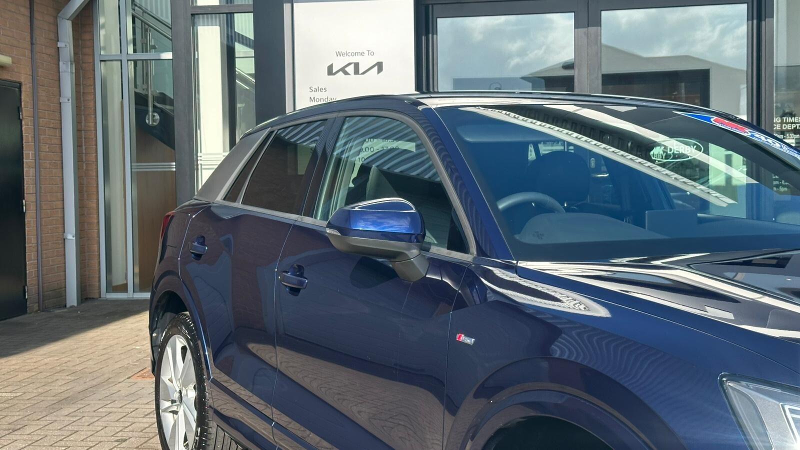 Audi Q2 view 5