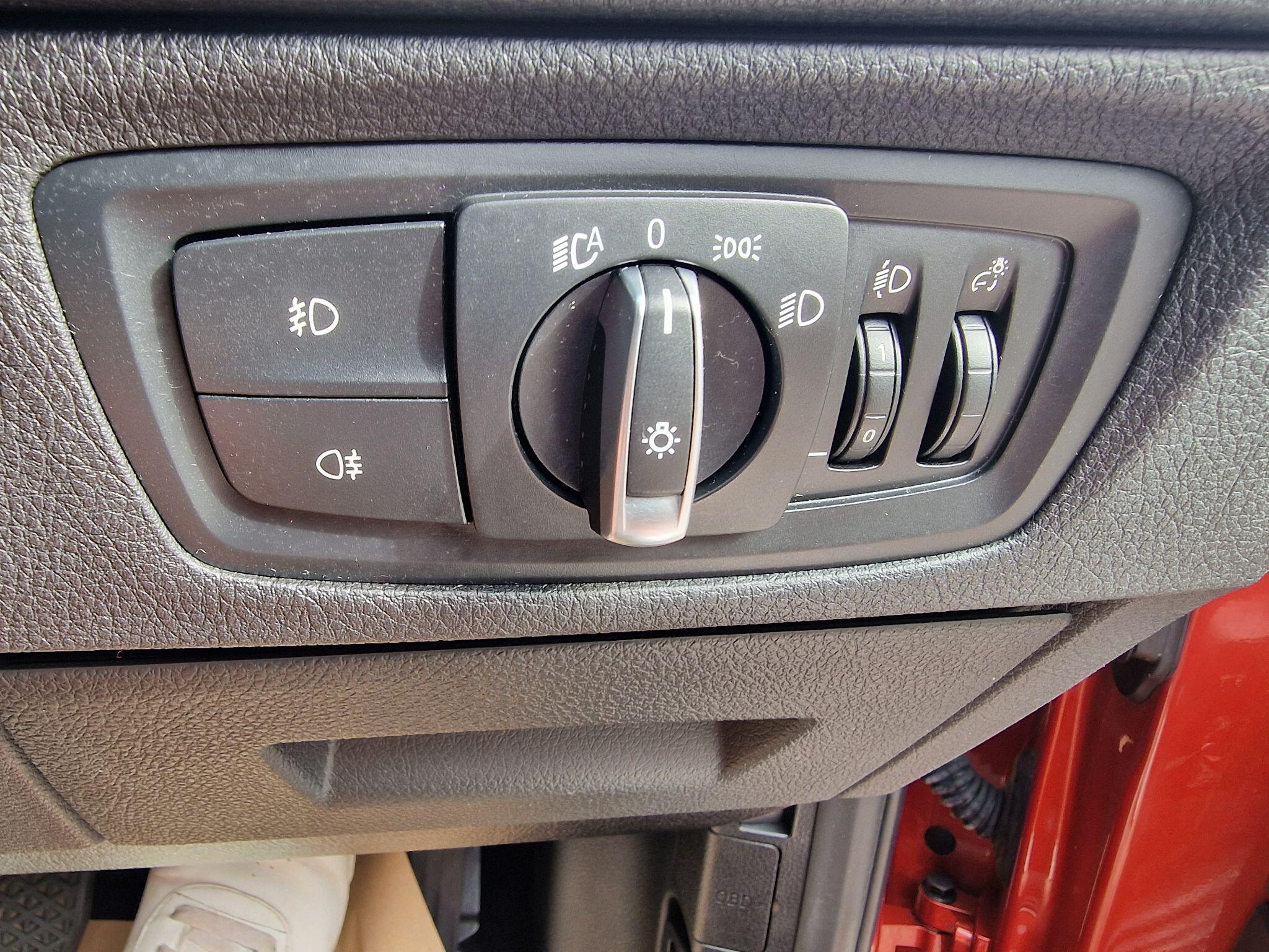 BMW 1 Series view 30