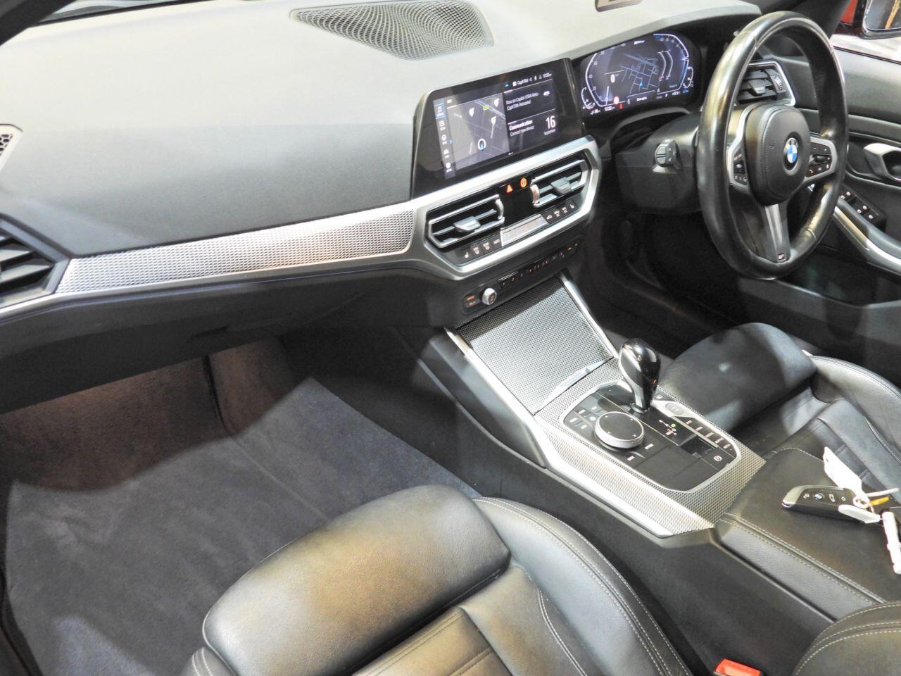BMW 3 Series view 25