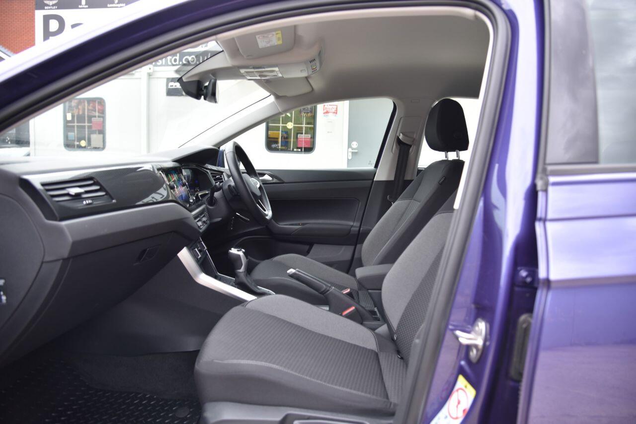Volkswagen Polo view 23