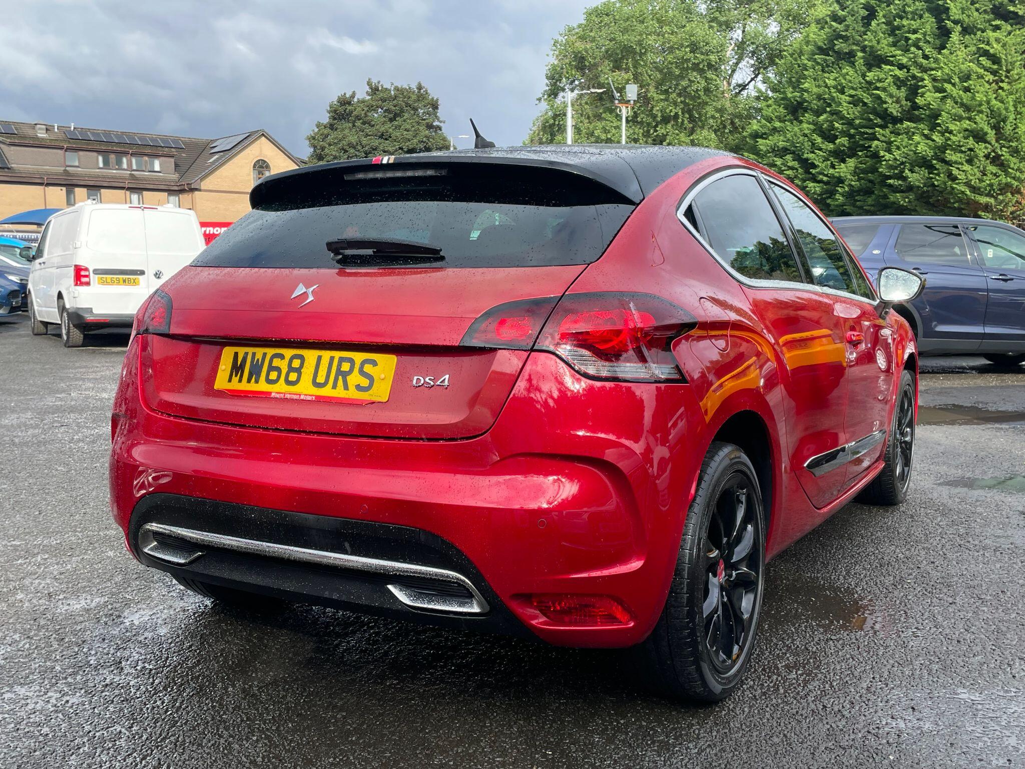 DS Automobiles DS 4 view 13