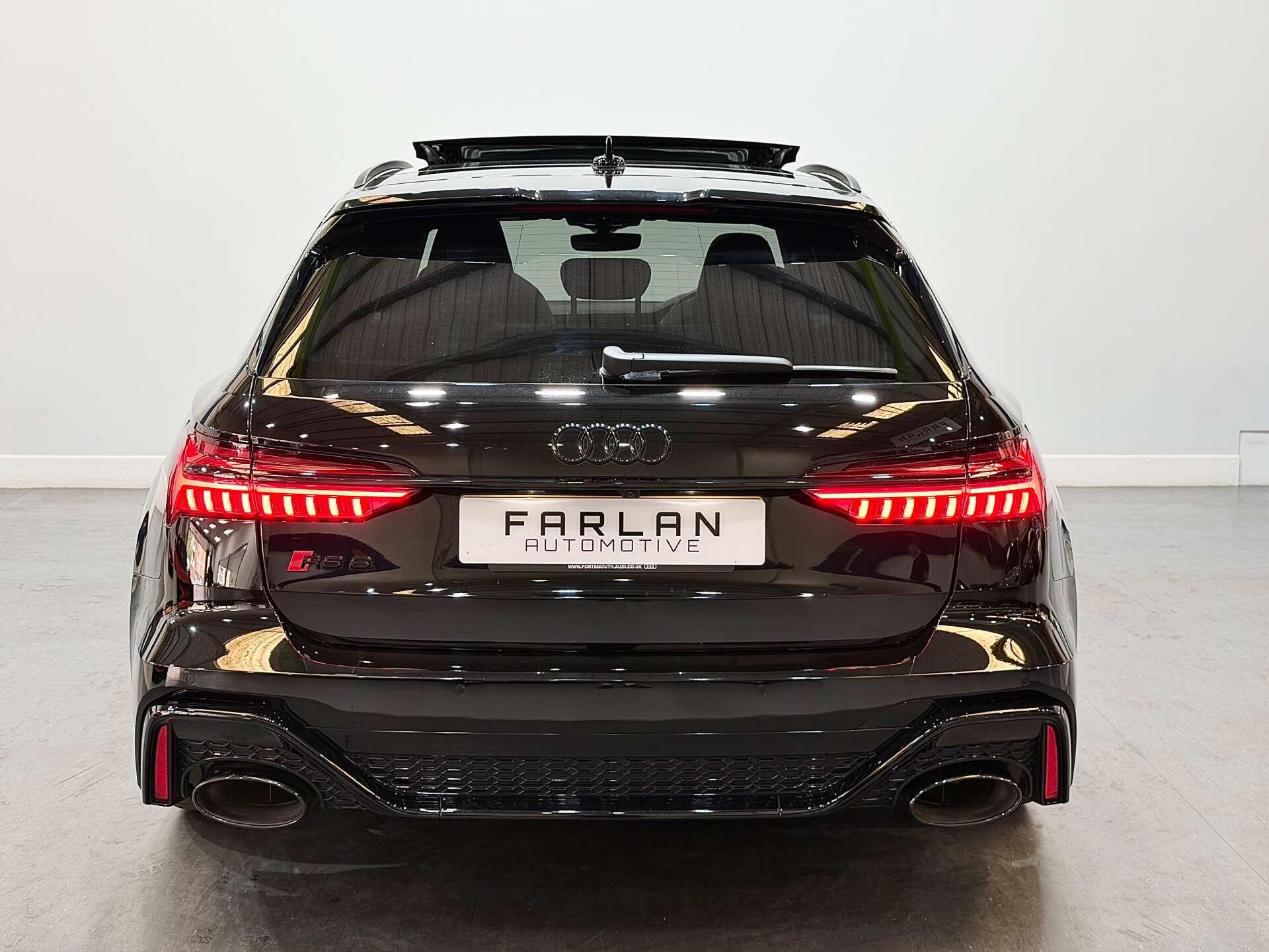 Audi RS6 view 23