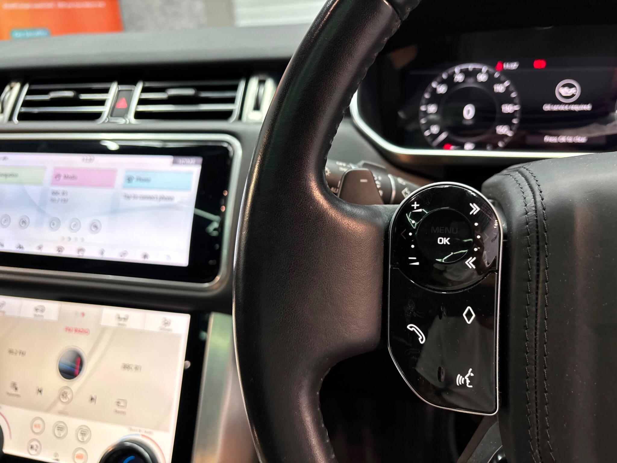 Land Rover Range Rover view 14