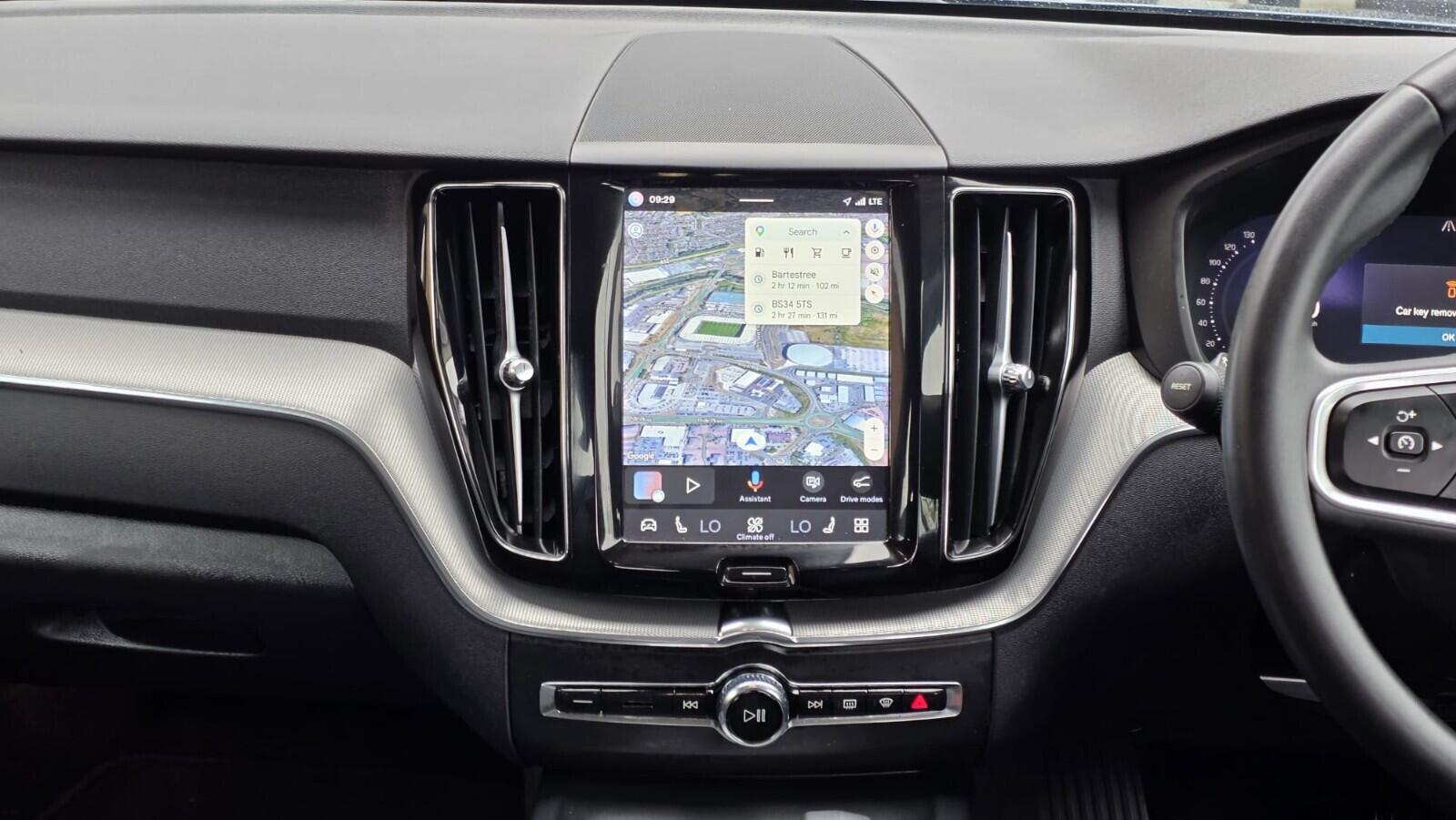 Volvo XC60 view 16