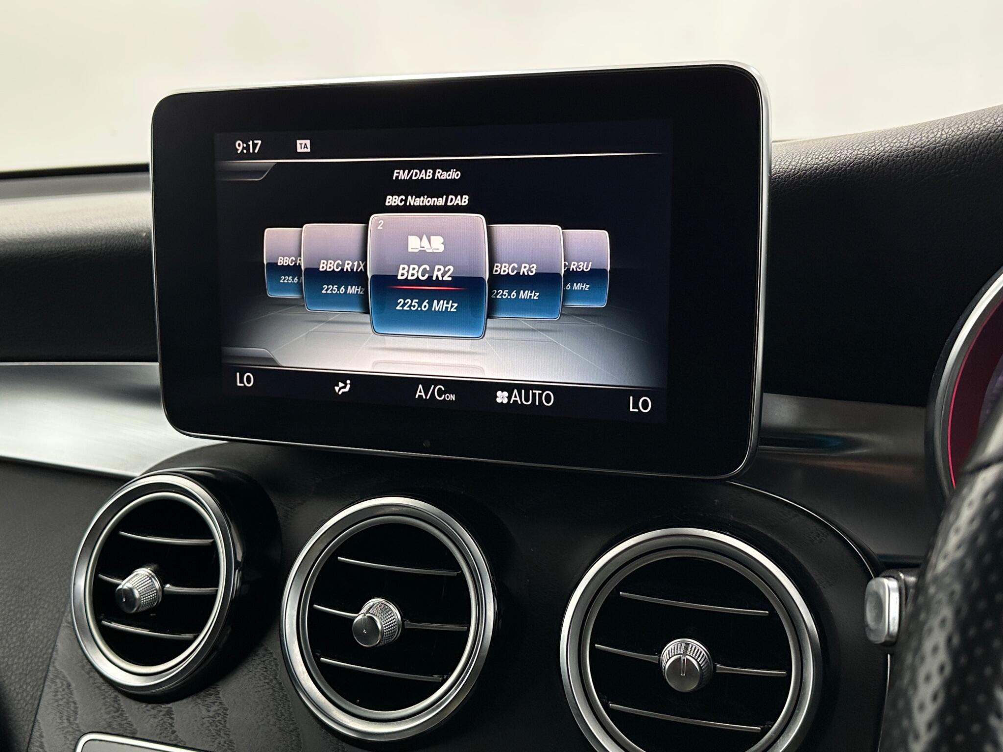 Mercedes-Benz GLC view 27