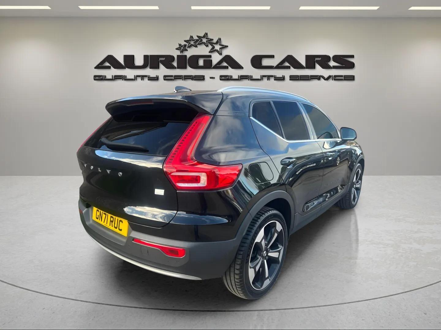 Volvo XC40 view 9
