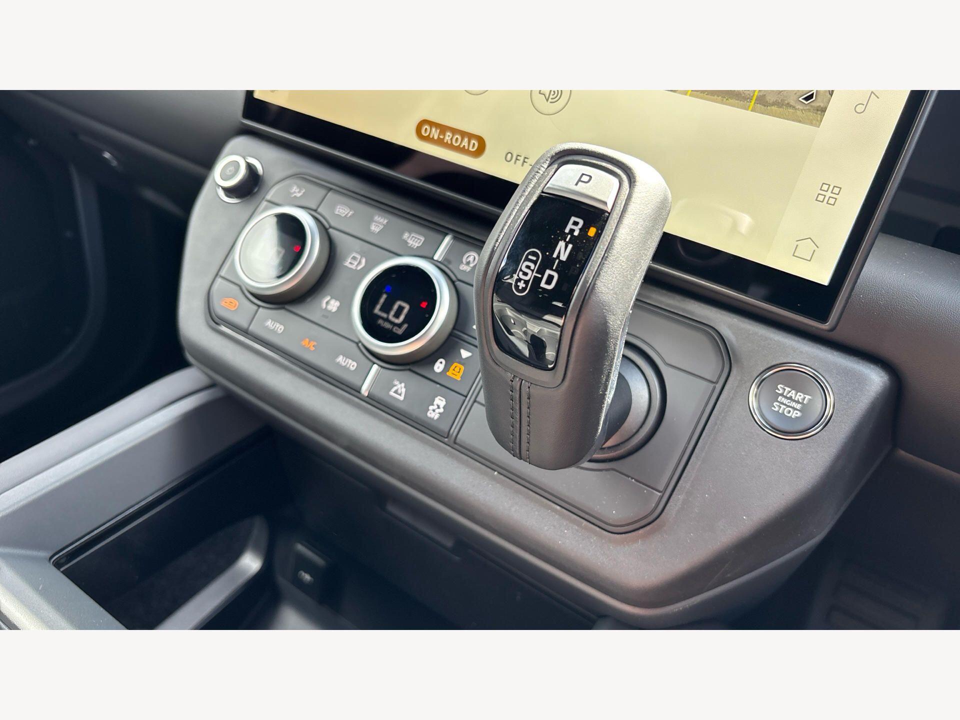 Land Rover Defender view 16