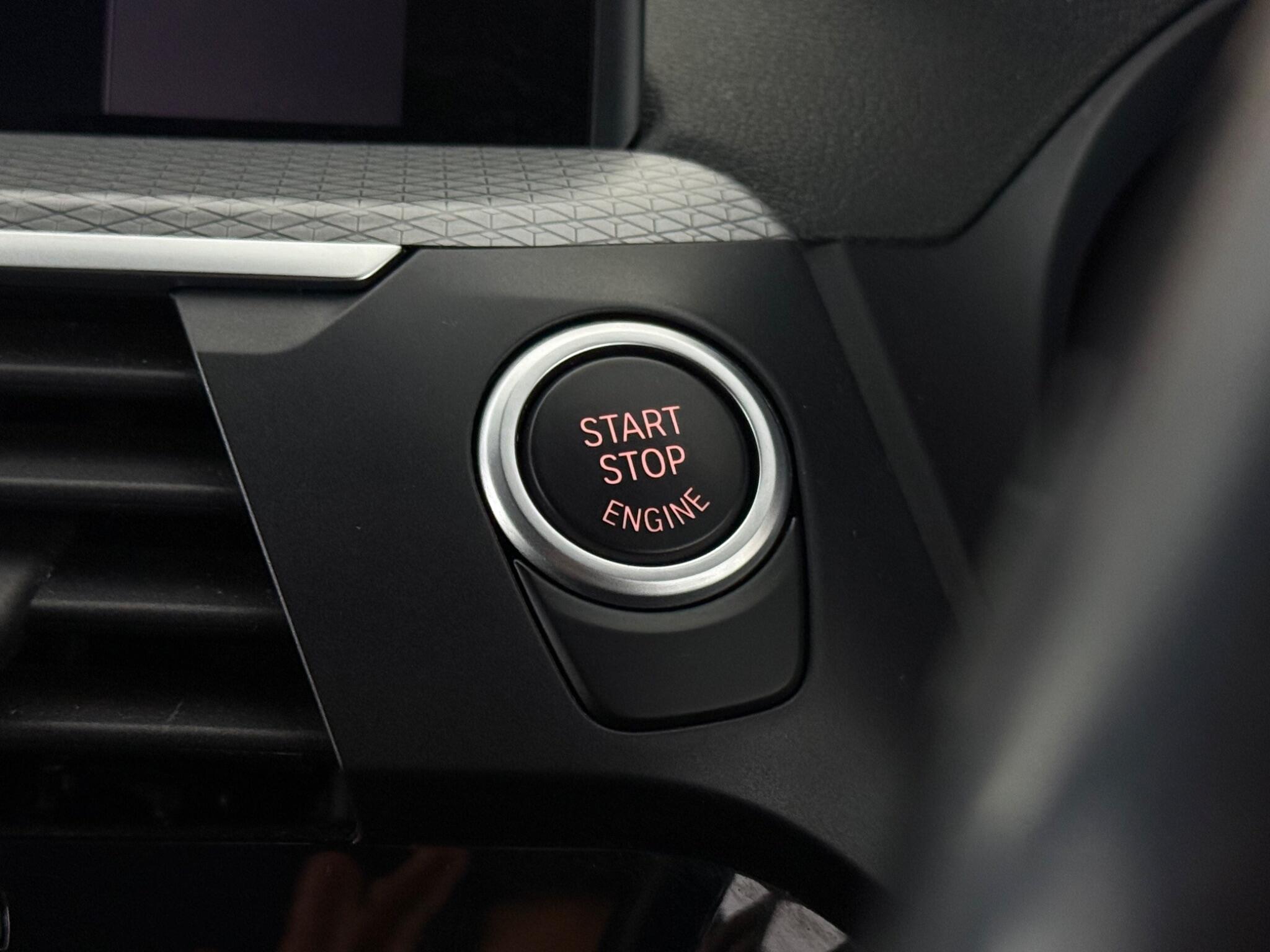 BMW X3 view 24