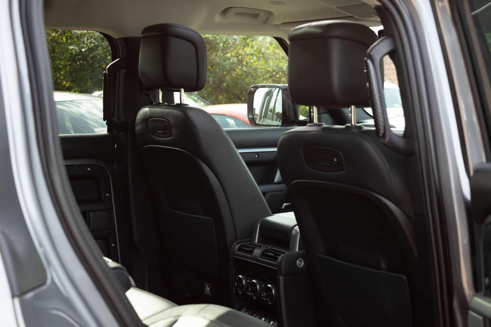 Land Rover Defender view 47