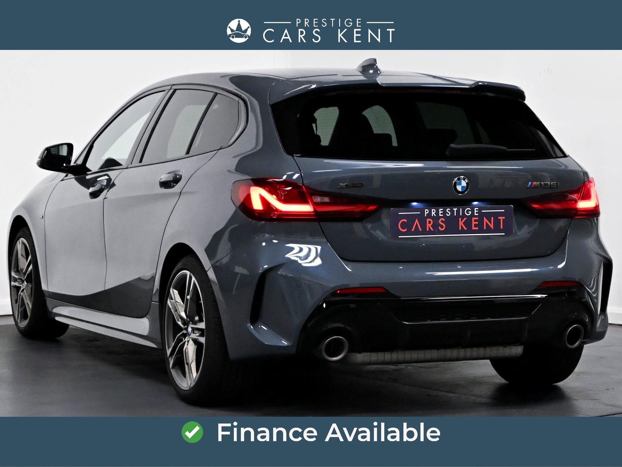 BMW 1 Series view 3