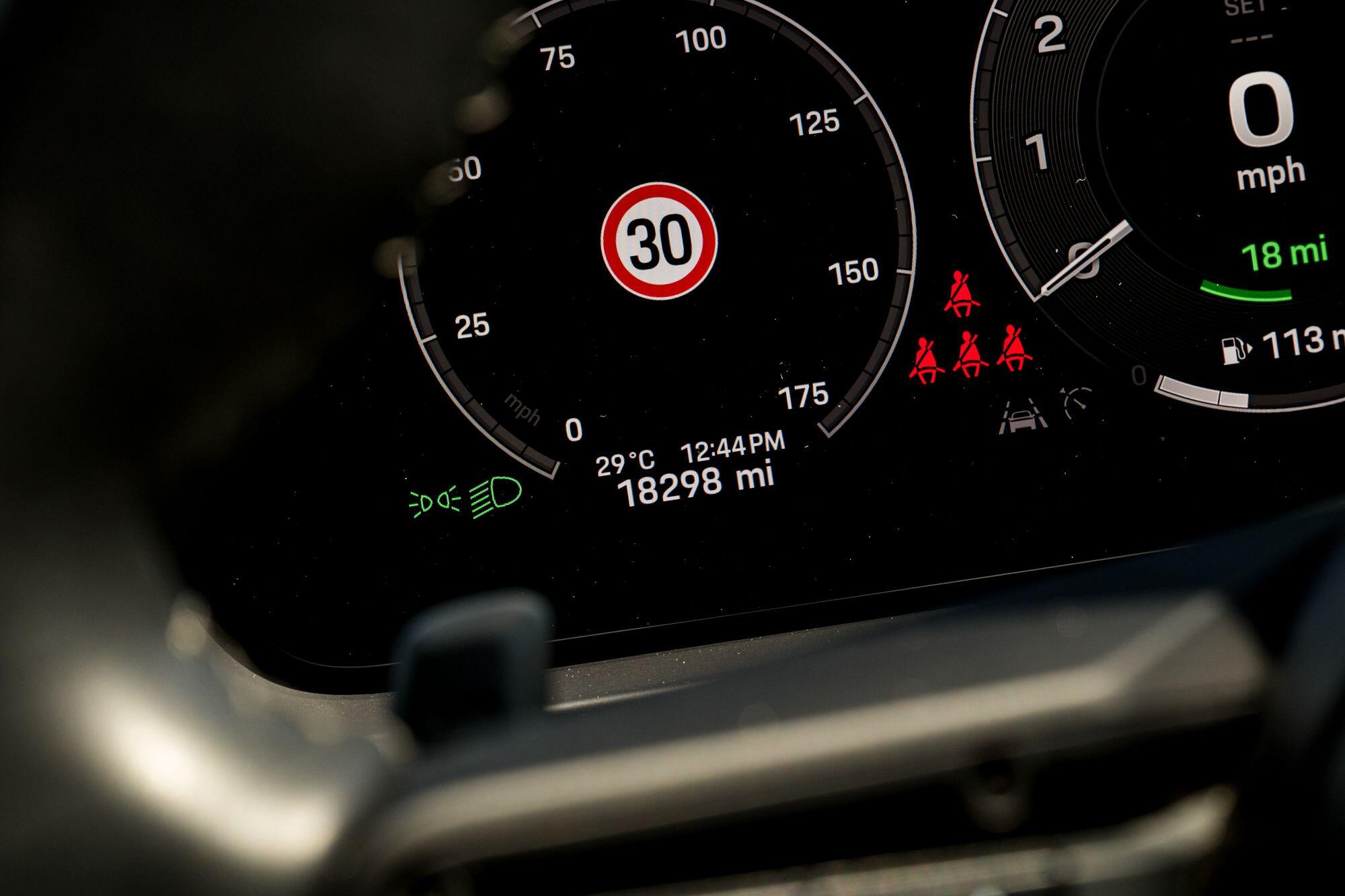Porsche Cayenne view 41
