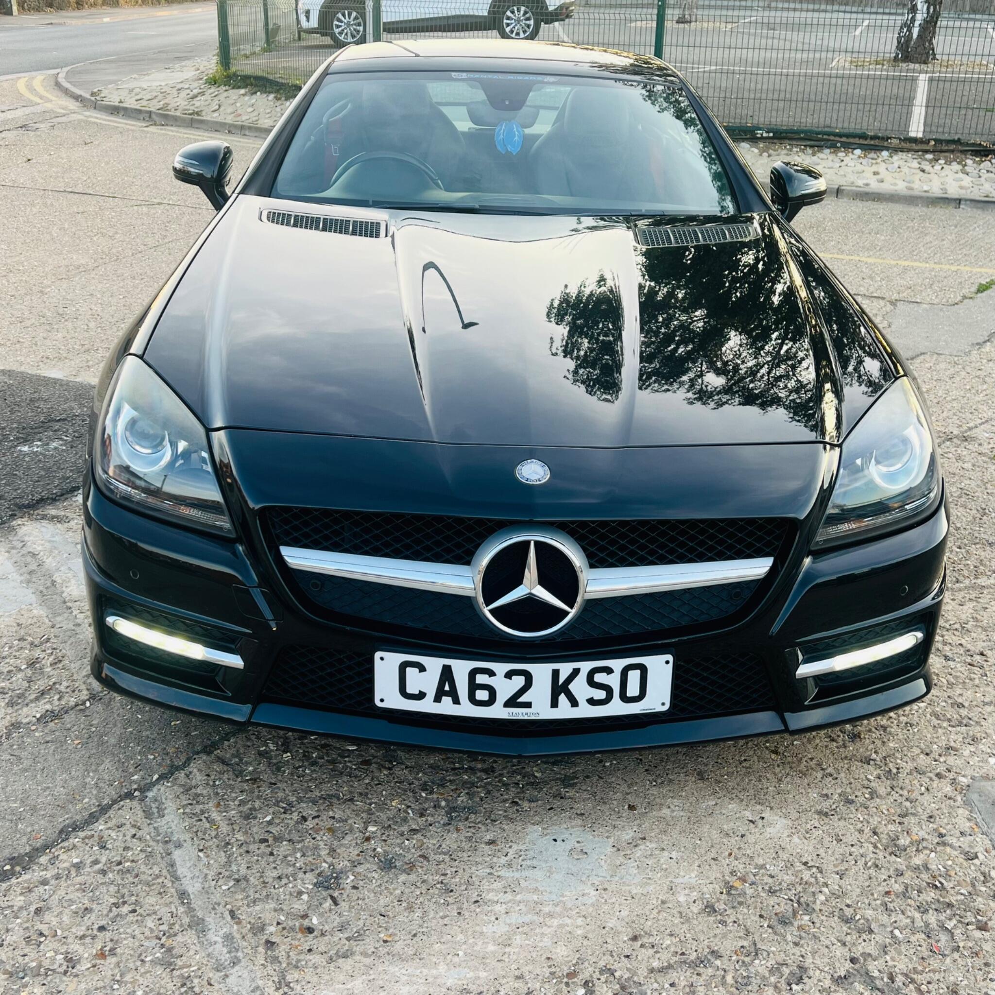 Mercedes-Benz SLK view 4