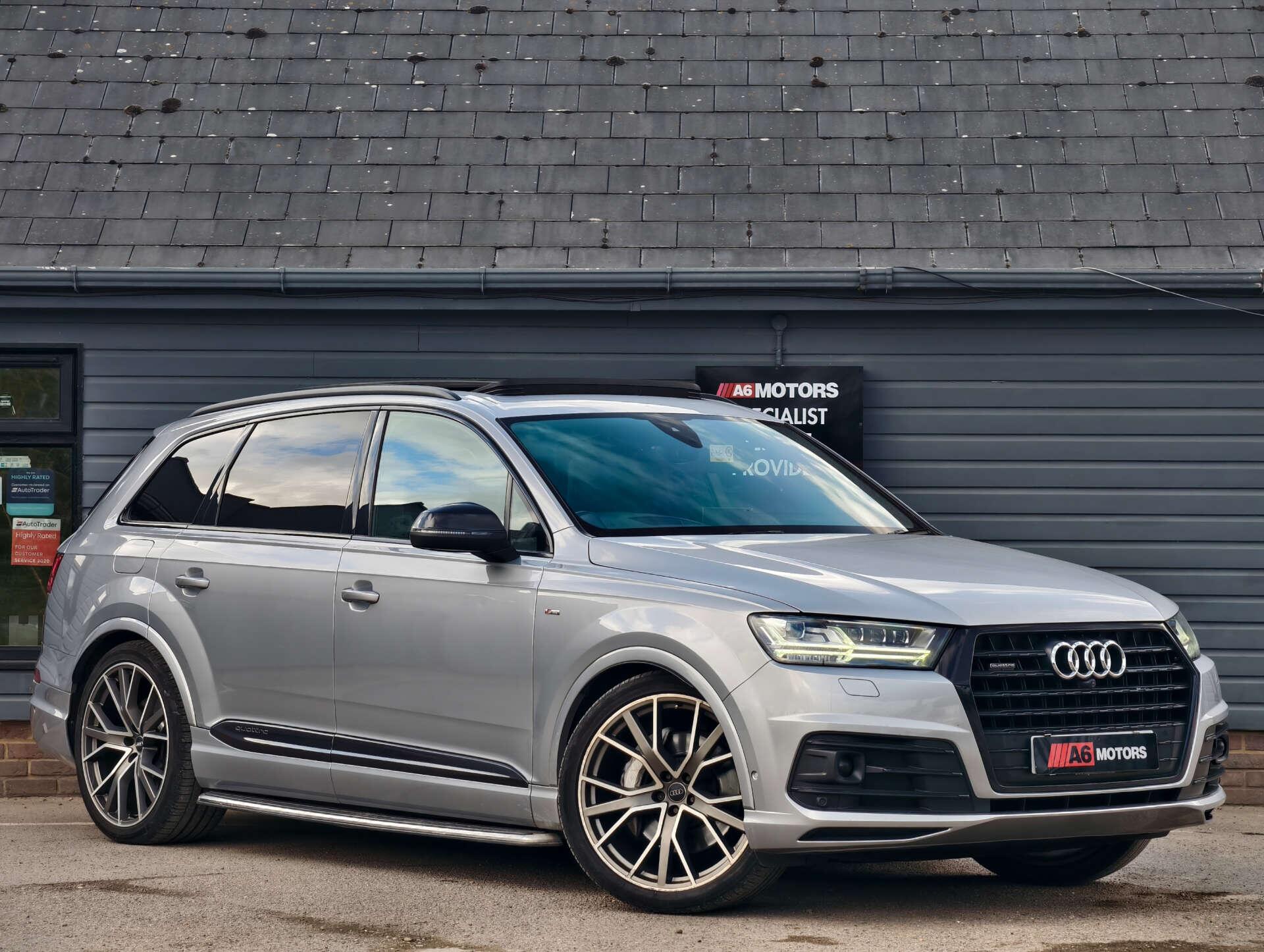 Audi Q7 view 2