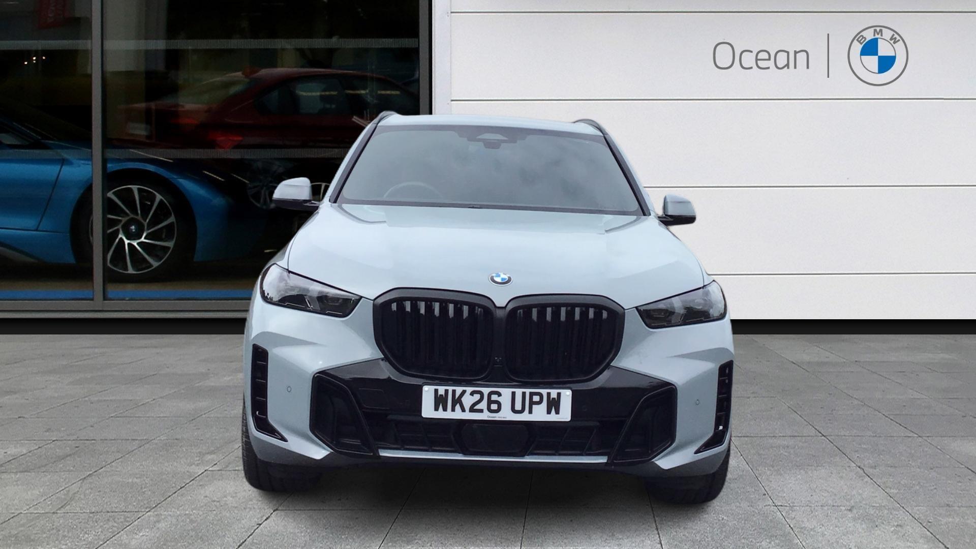 BMW X5 view 16