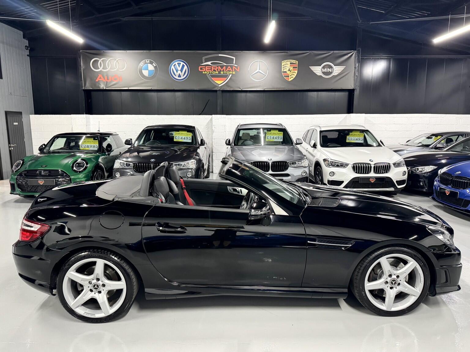 Mercedes-Benz SLK view 11