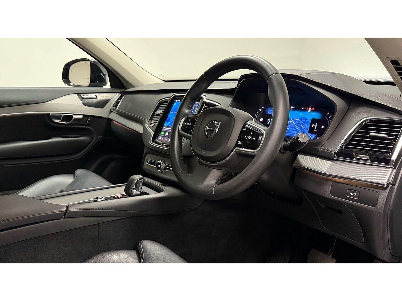 Volvo XC90 view 14