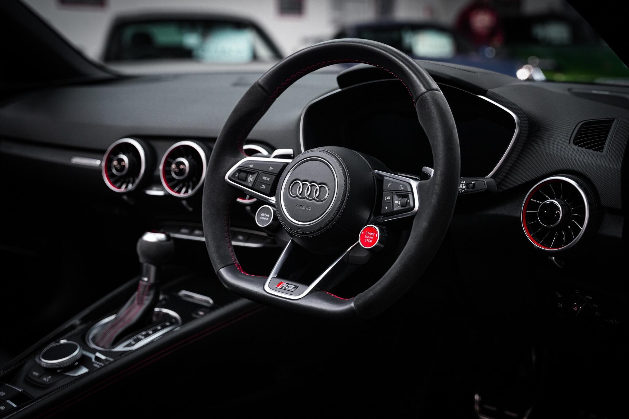 Audi TT RS view 20