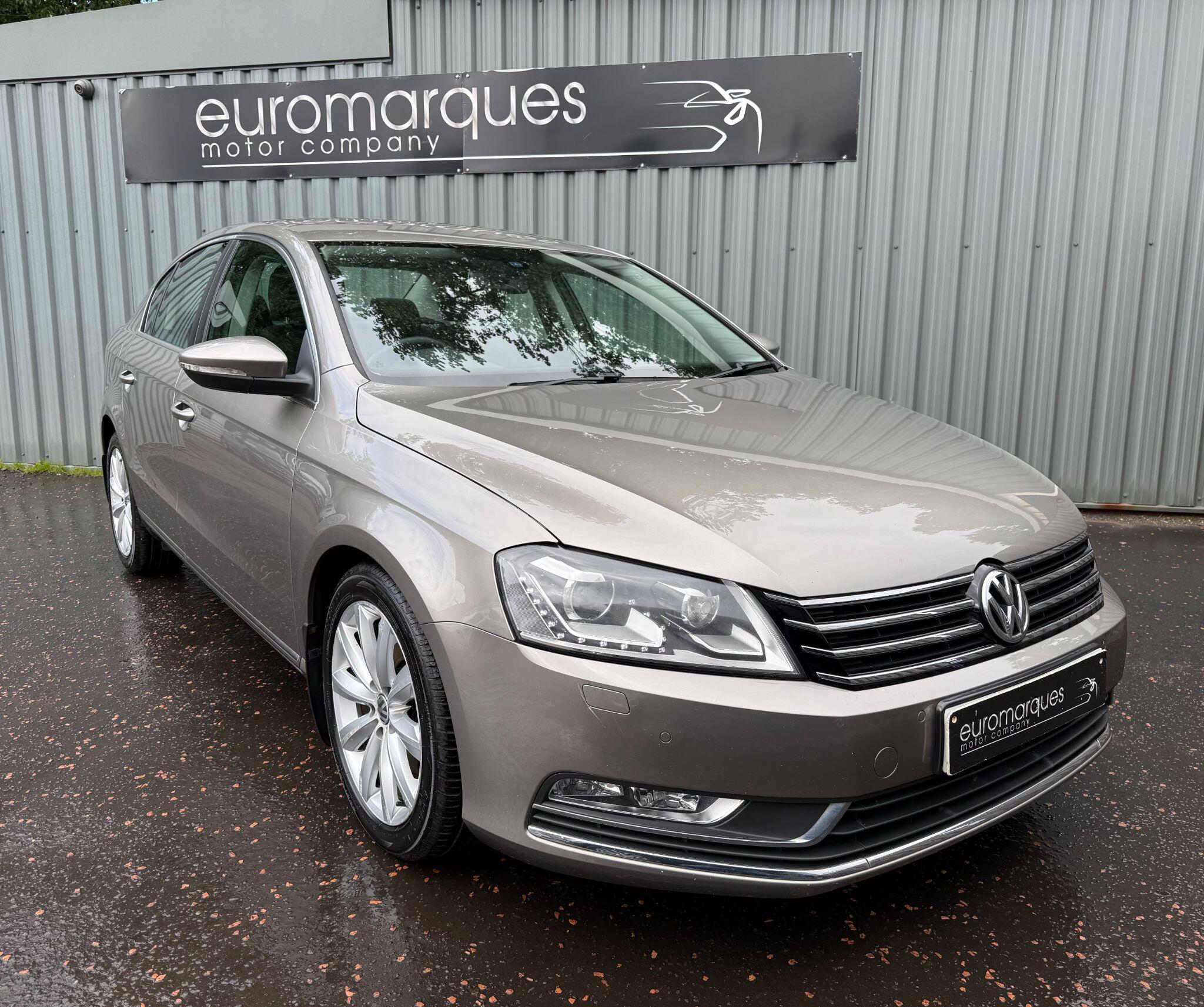 Volkswagen Passat view 13