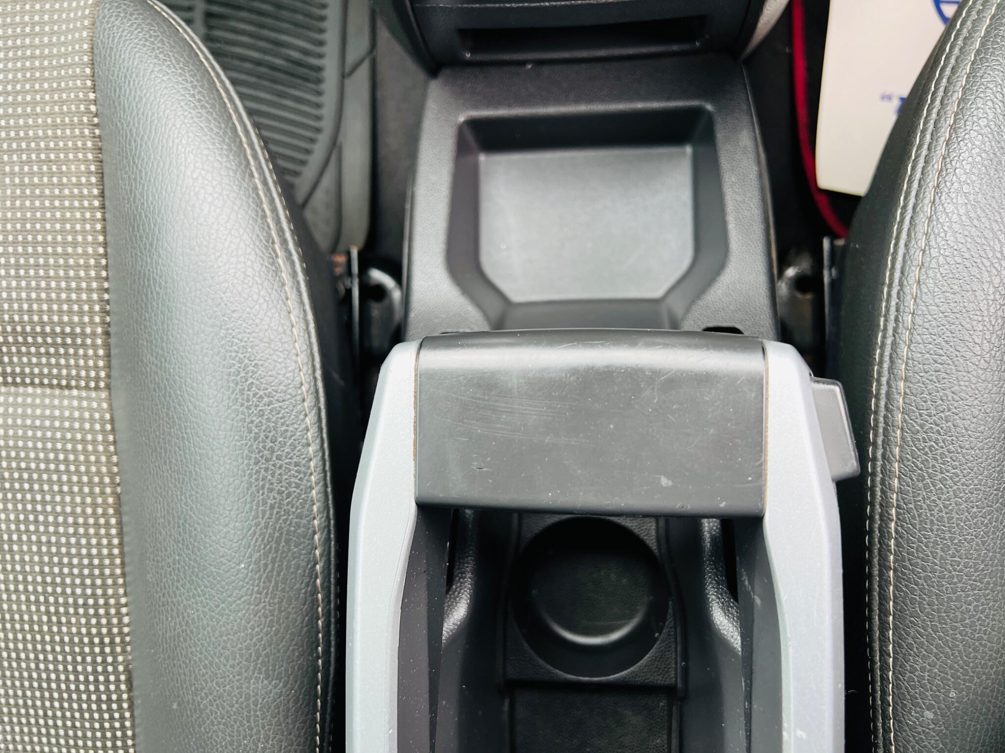 2010 Vauxhall Zafira image 30