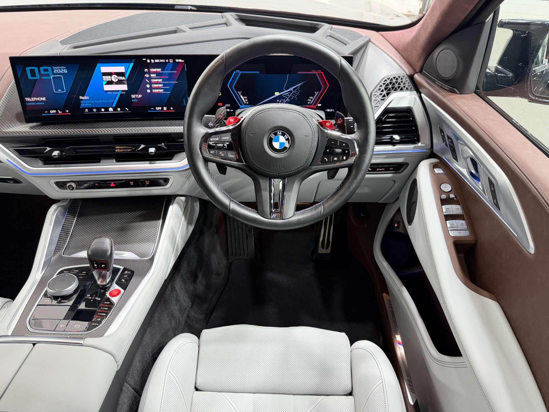 BMW XM view 20
