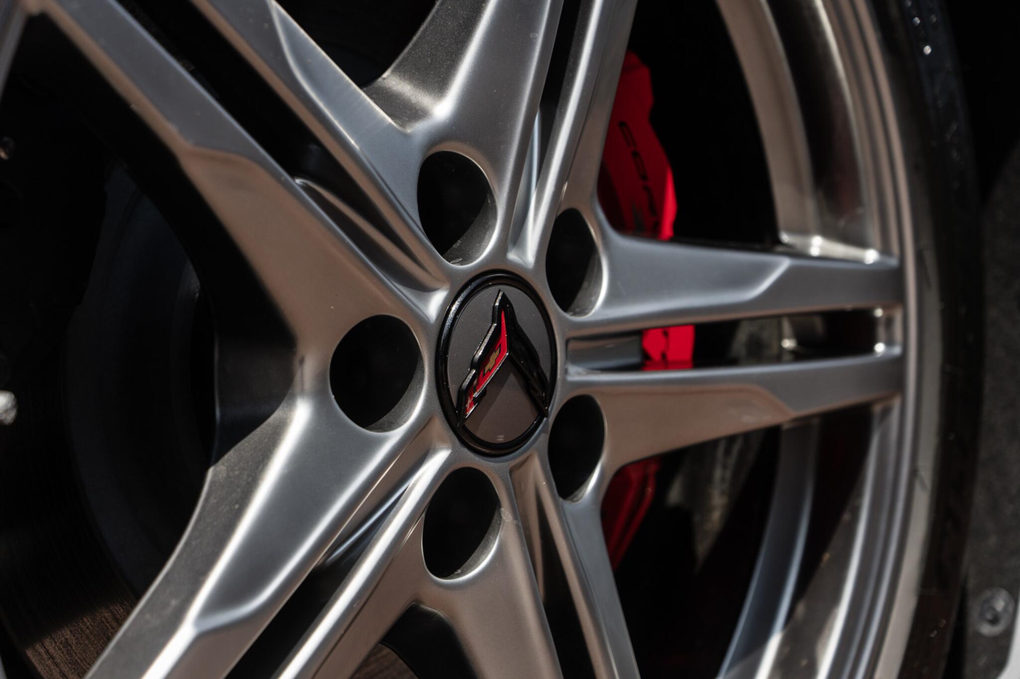 Chevrolet Corvette Stingray view 17