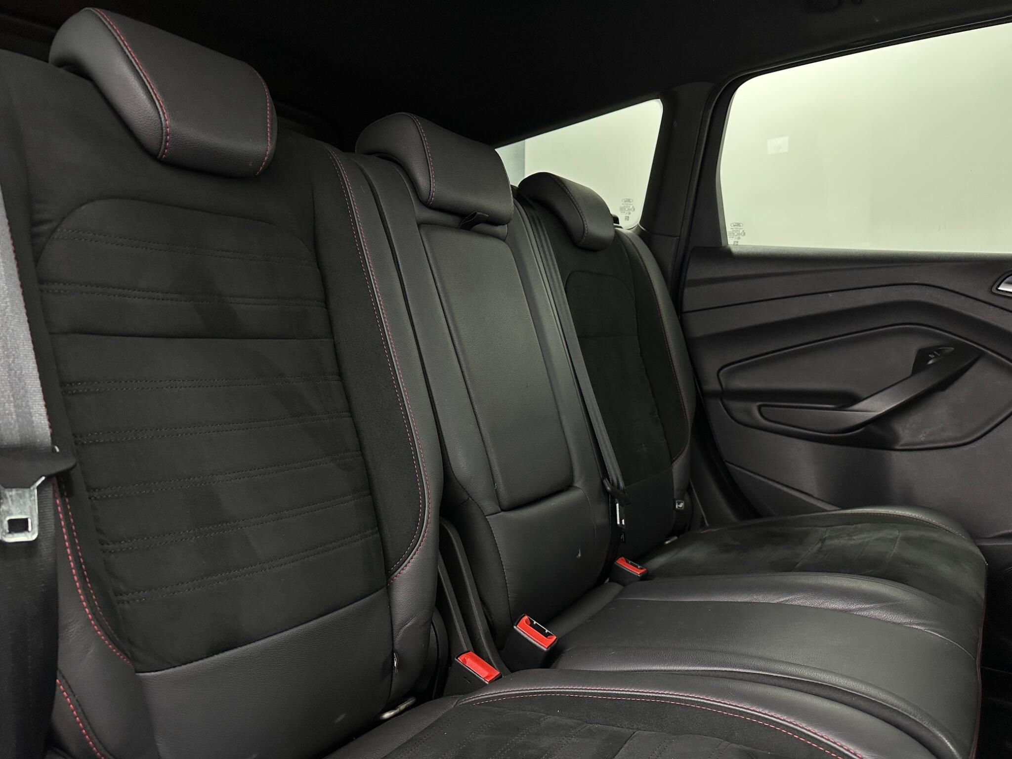 Ford Kuga view 40