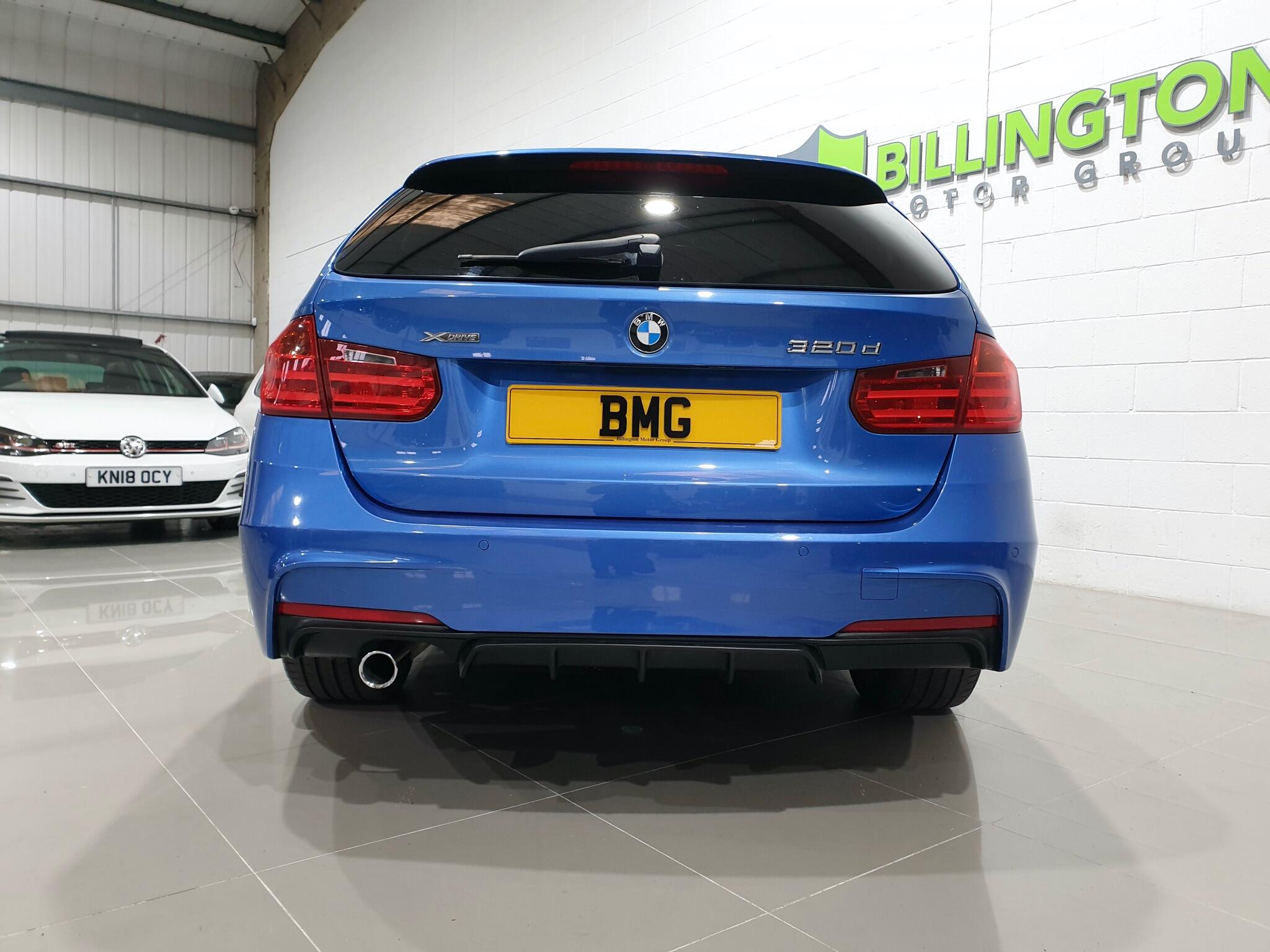 BMW 3 Series view 27