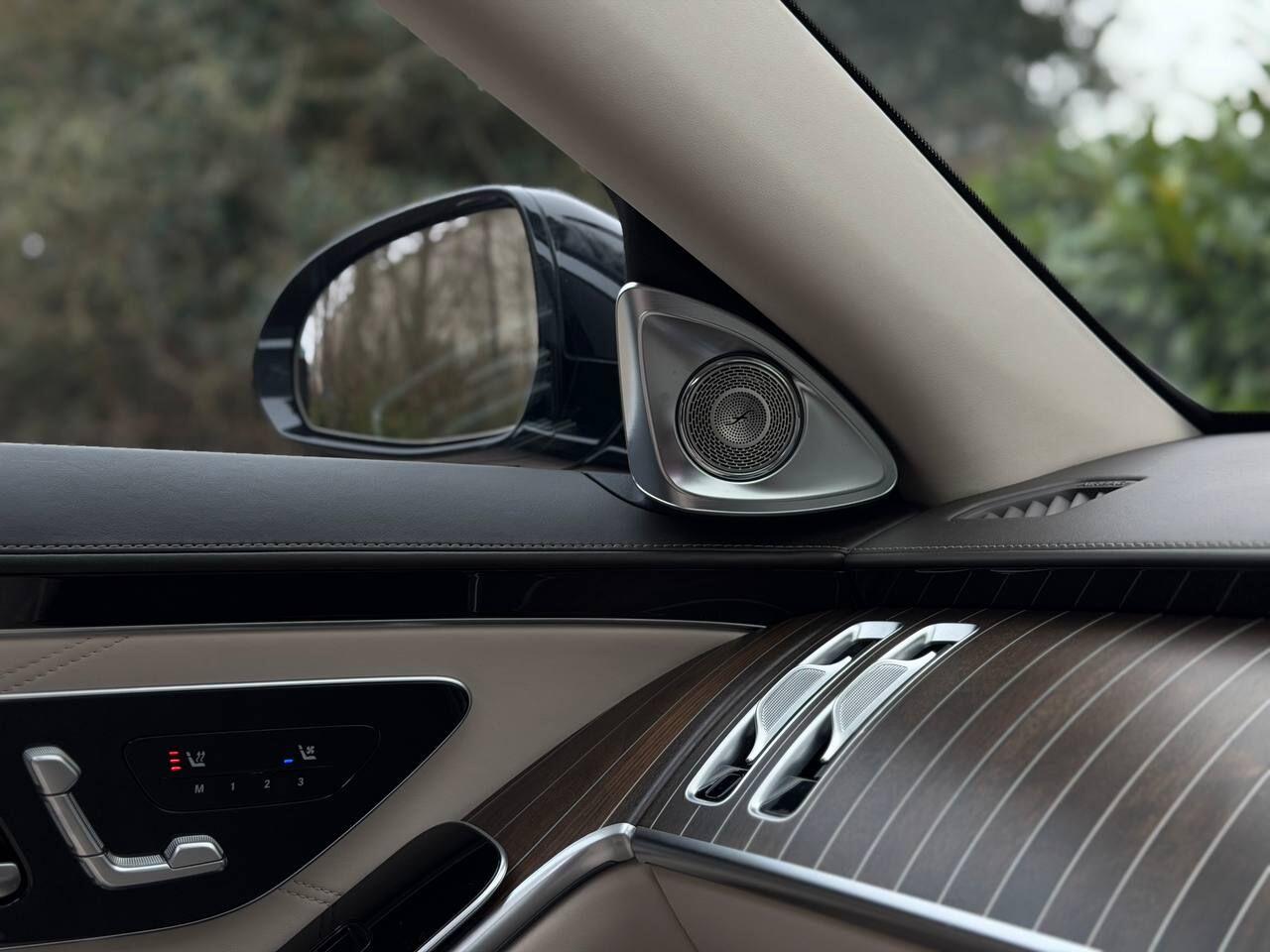 Mercedes-Benz S-Class view 43